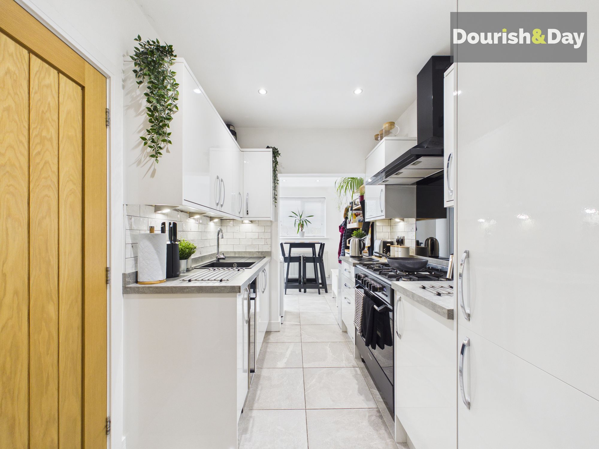 3 bed end of terrace house for sale in West Hill Avenue, Hednesford, WS12 - Property Image 4