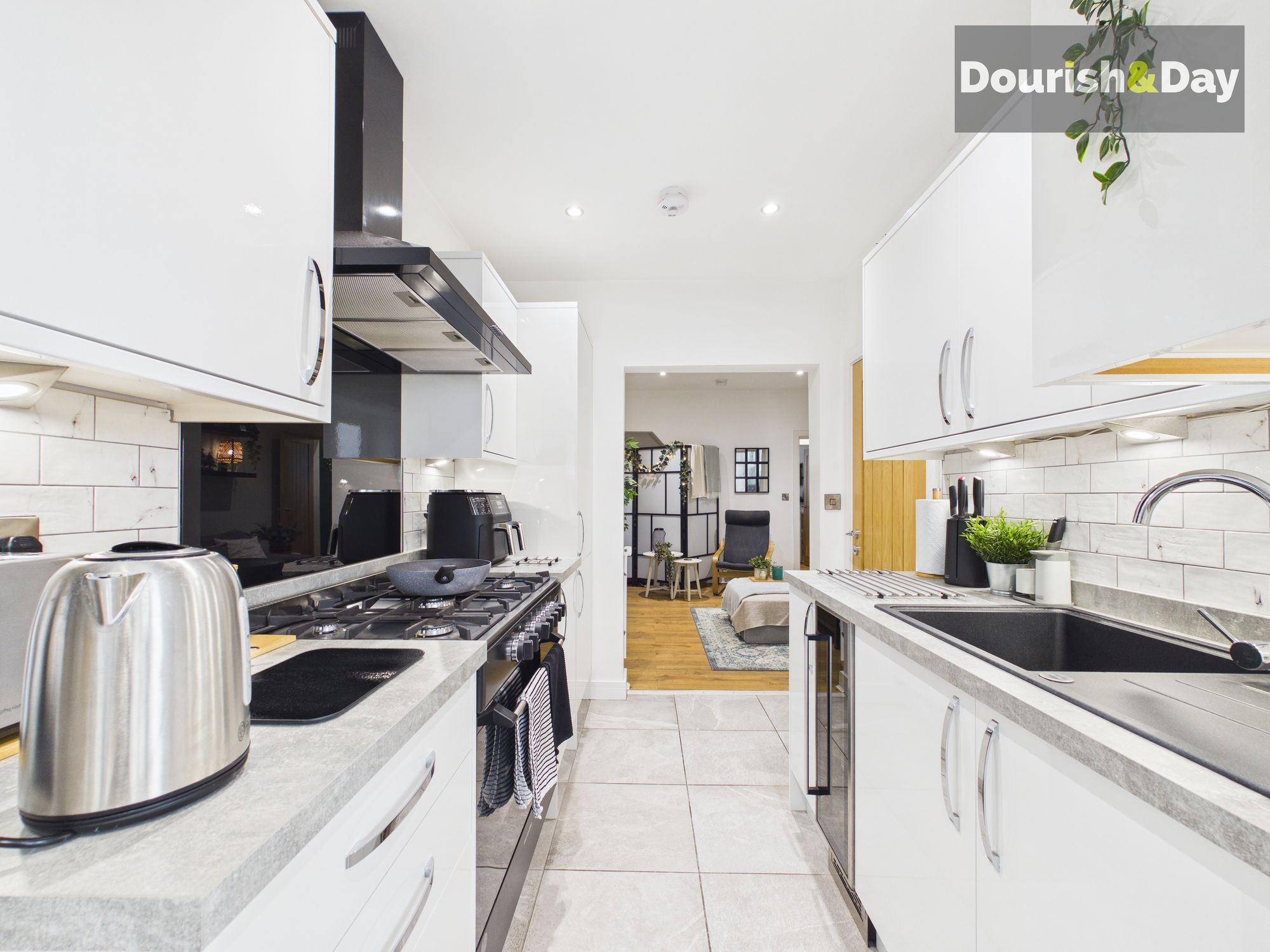 3 bed end of terrace house for sale in West Hill Avenue, Hednesford, WS12 - Property Image 10