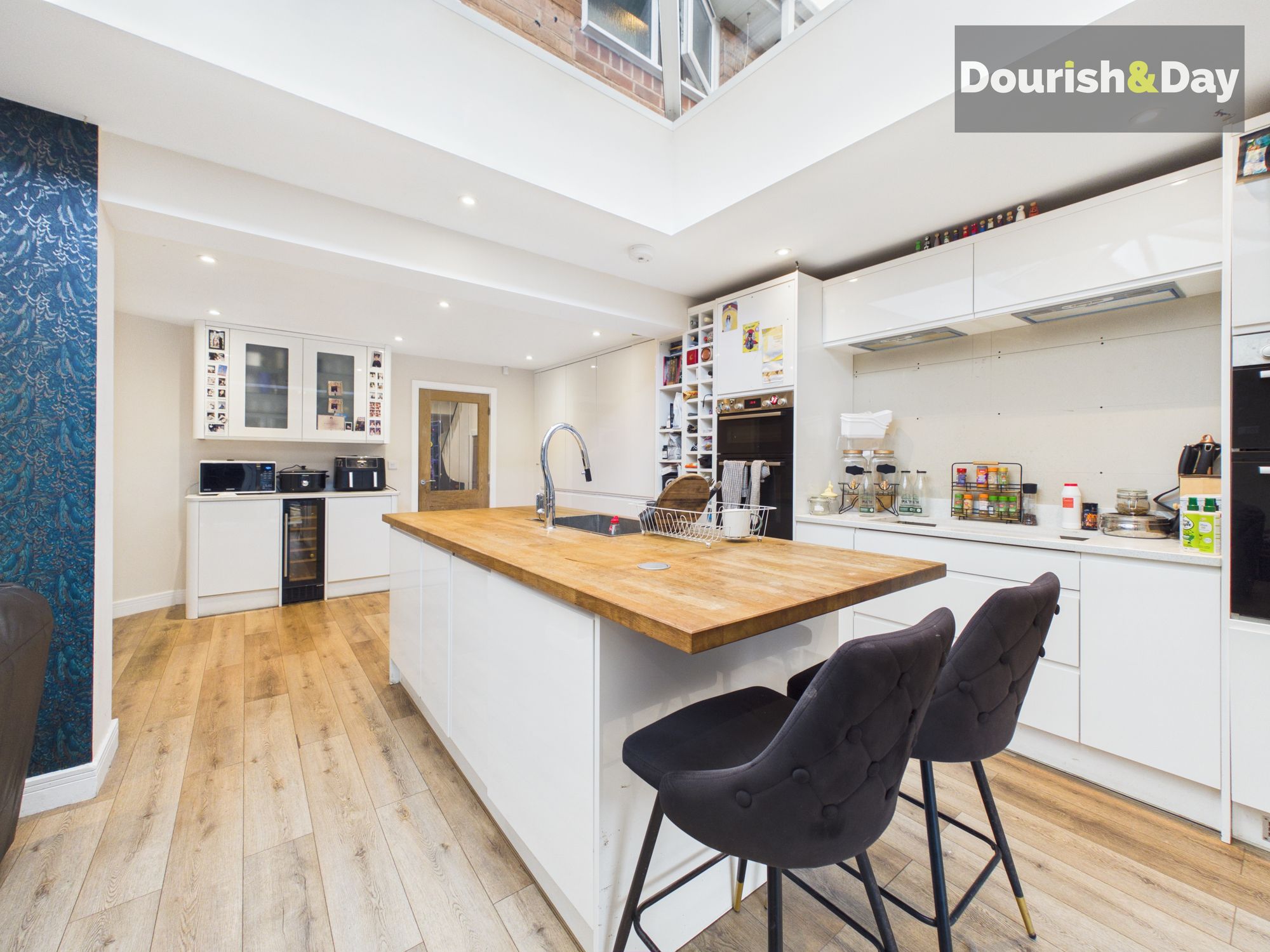 4 bed terraced house for sale in Cannock Road, Wednesfield, WV10  - Property Image 2