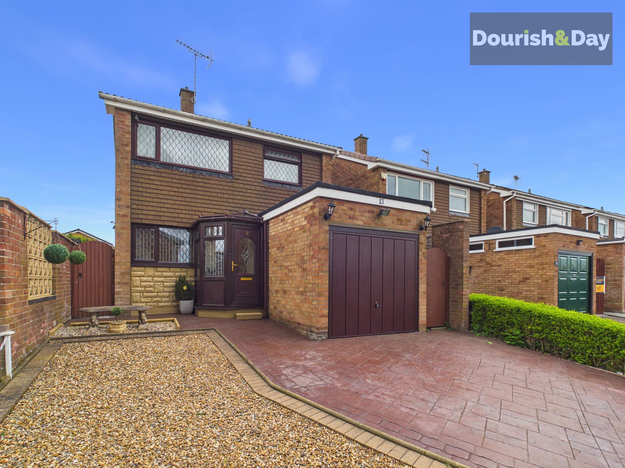 3 bed detached house for sale in Chaulden Road, Stafford, ST16  - Property Image 1