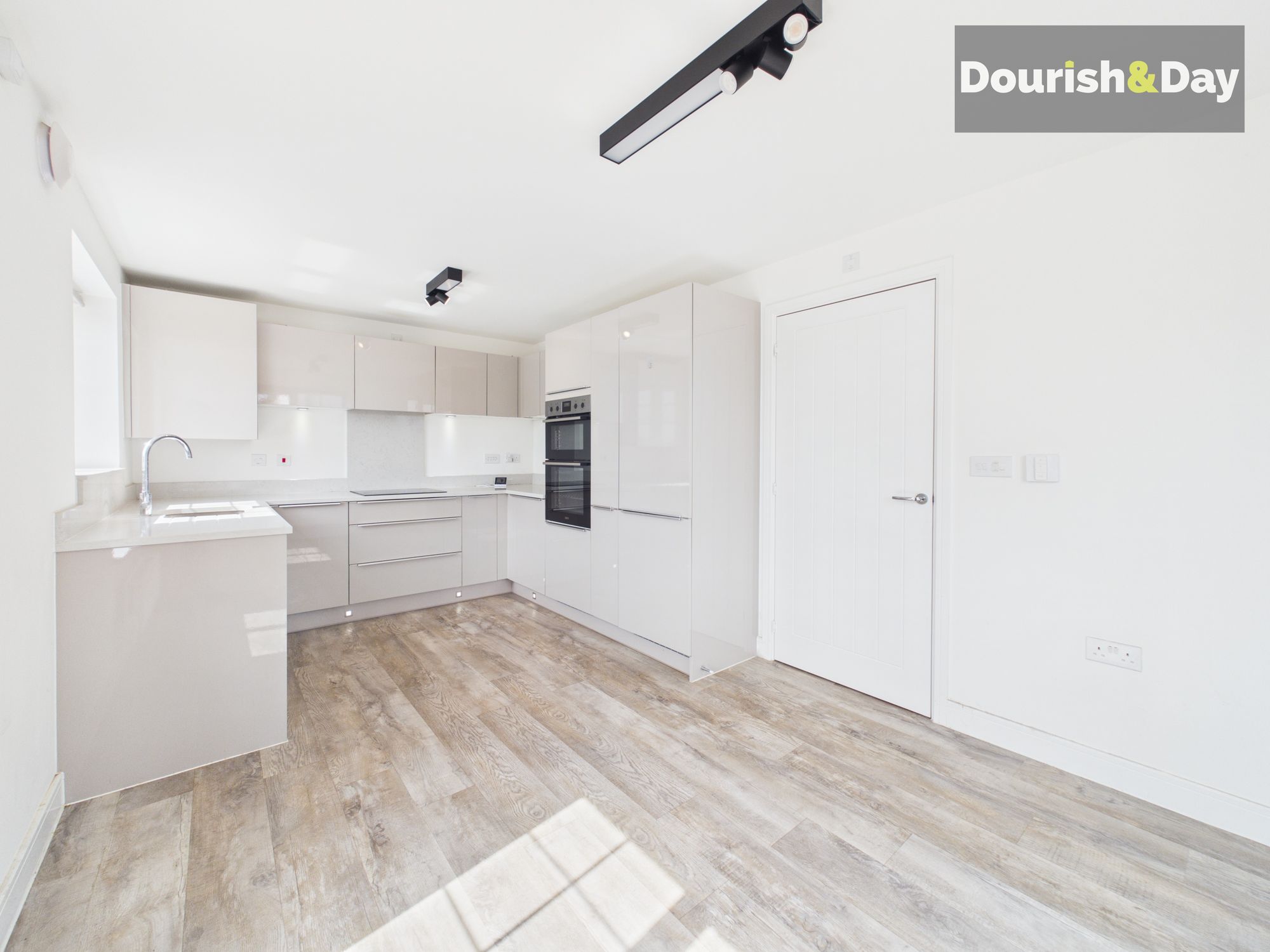 3 bed detached house for sale in Totnes View, Stafford, ST16 - Property Image 3