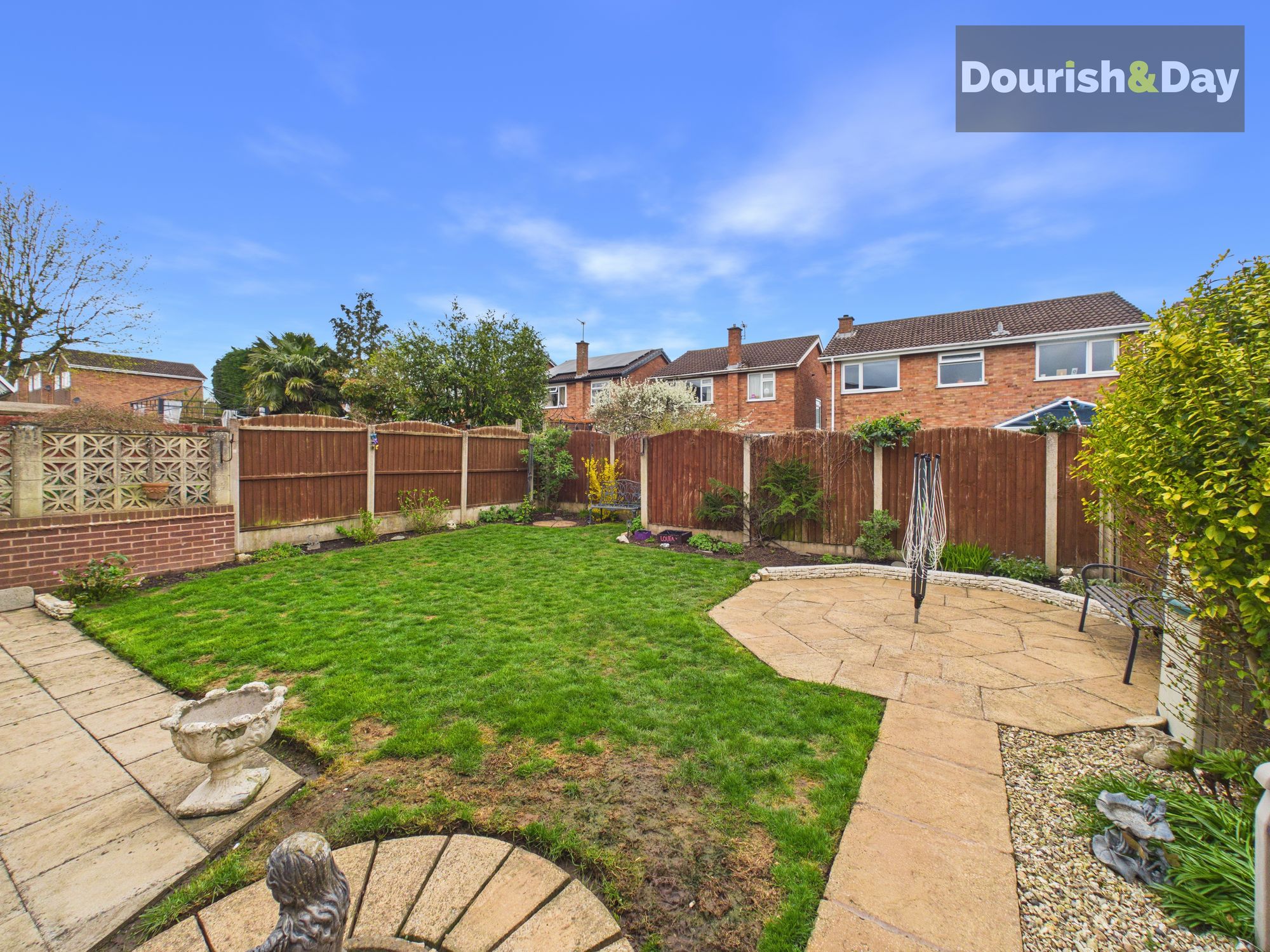 4 bed detached house for sale in Felden Close, Stafford, ST16 - Property Image 4
