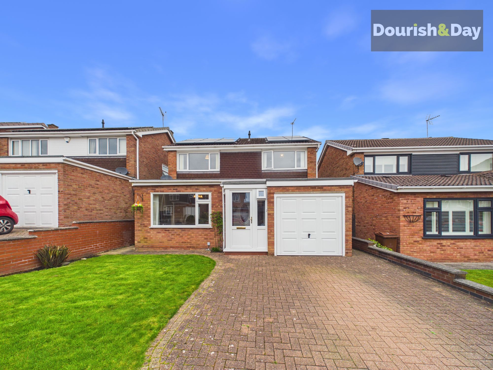 4 bed detached house for sale in Felden Close, Stafford, ST16 - Property Image 1
