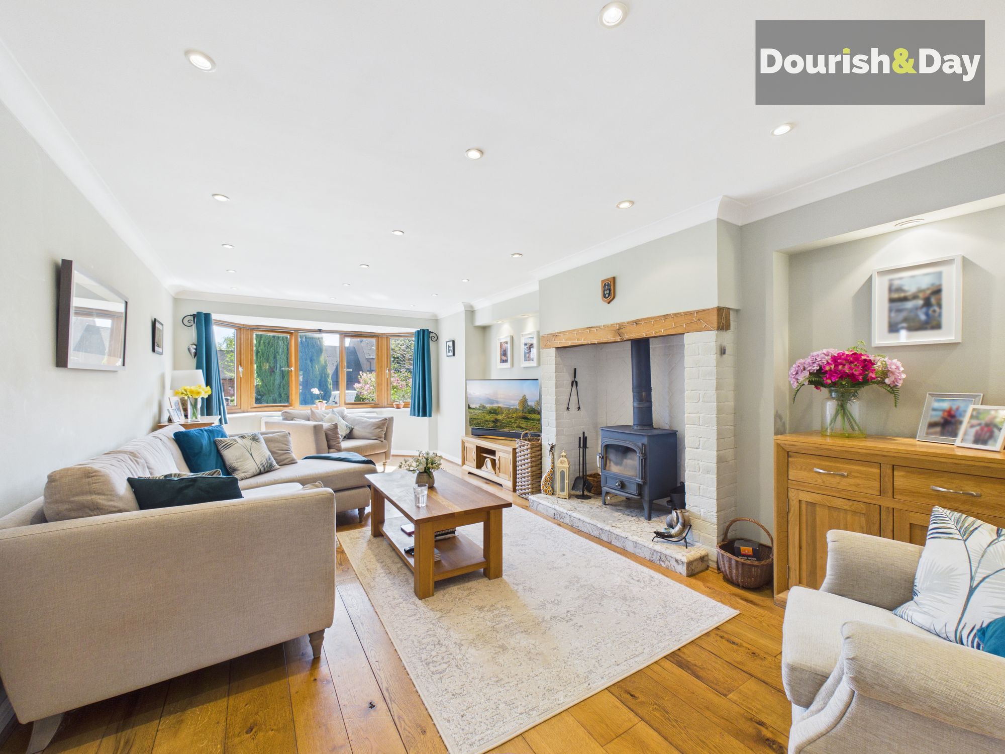 4 bed detached house for sale in Manor Close, Hinstock, TF9 - Property Image 2