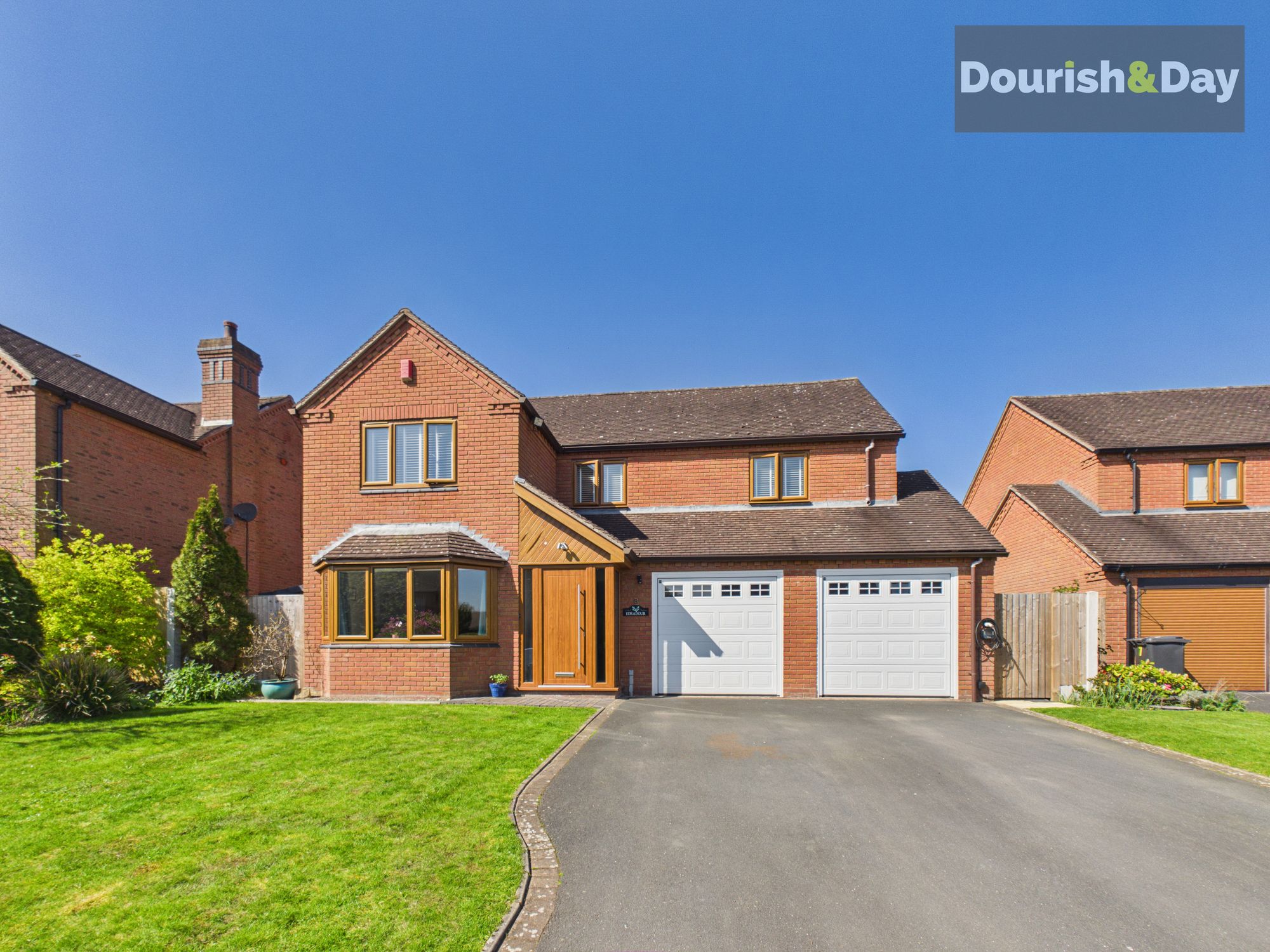 4 bed detached house for sale in Manor Close, Hinstock, TF9 - Property Image 1