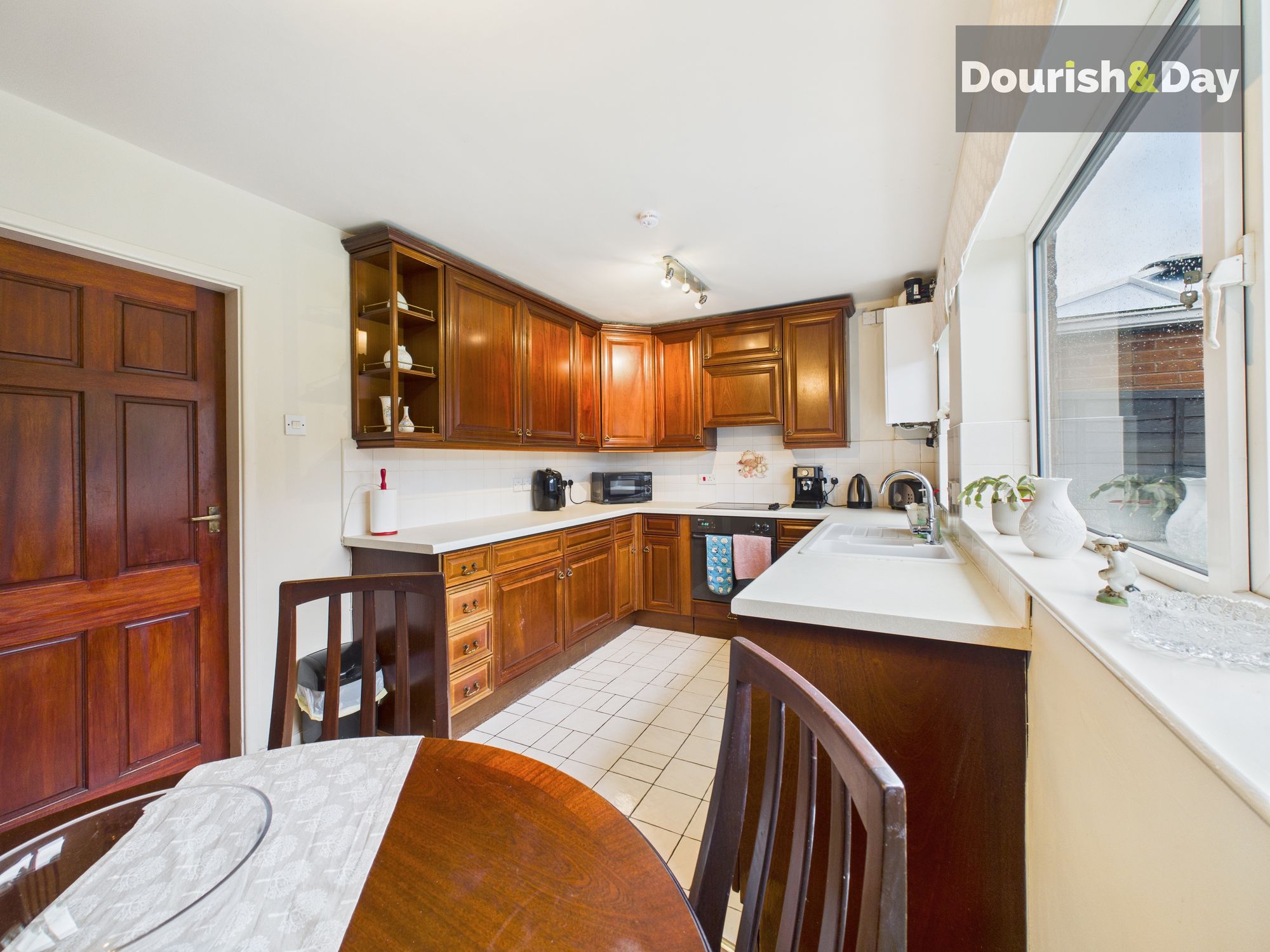 2 bed semi-detached house for sale in Woodstock Road, Stafford, ST17 - Property Image 5