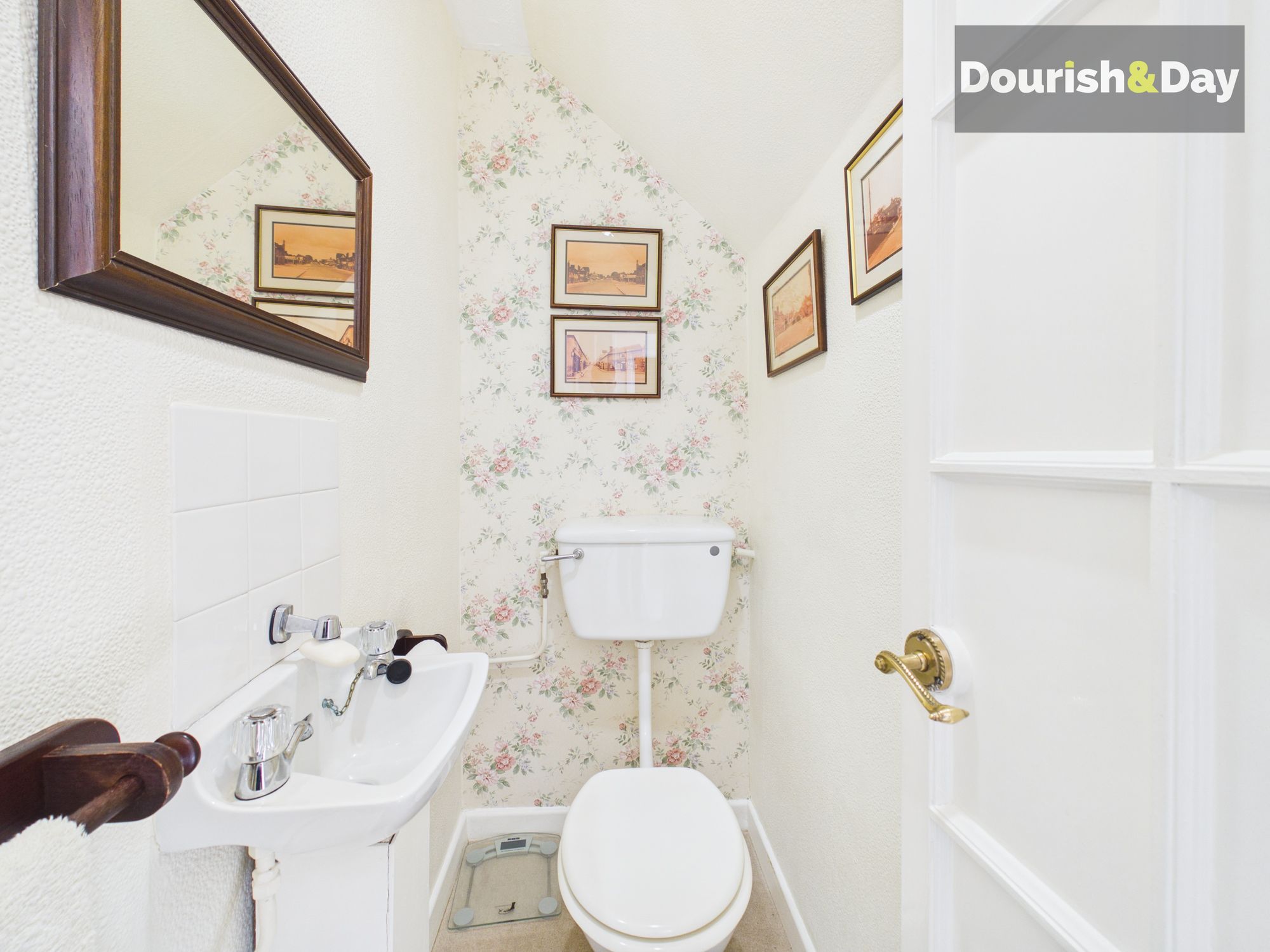 3 bed detached house for sale in Cherrybrook Drive, Penkridge, ST19 - Property Image 9