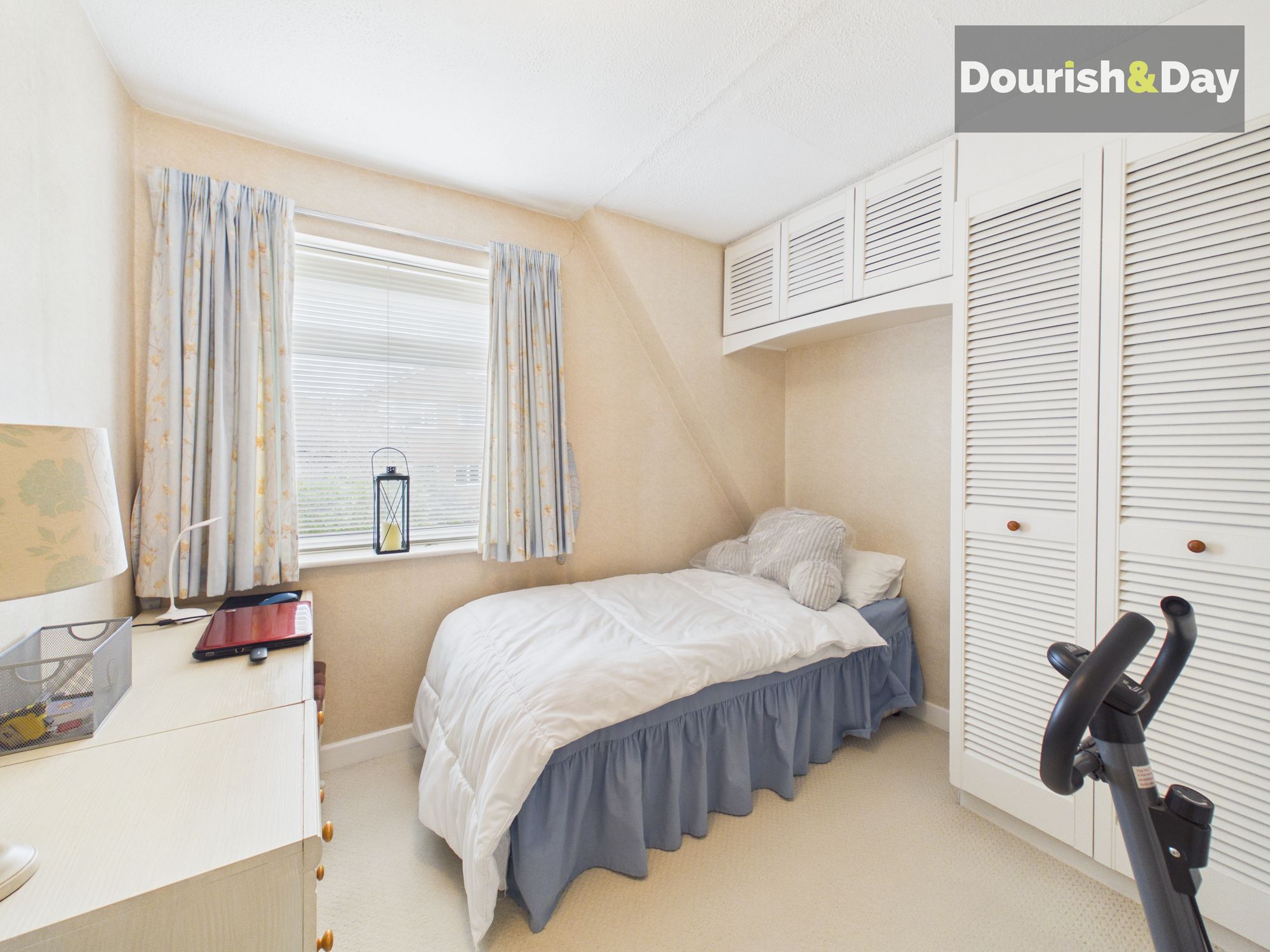 3 bed detached house for sale in Cherrybrook Drive, Penkridge, ST19 - Property Image 13