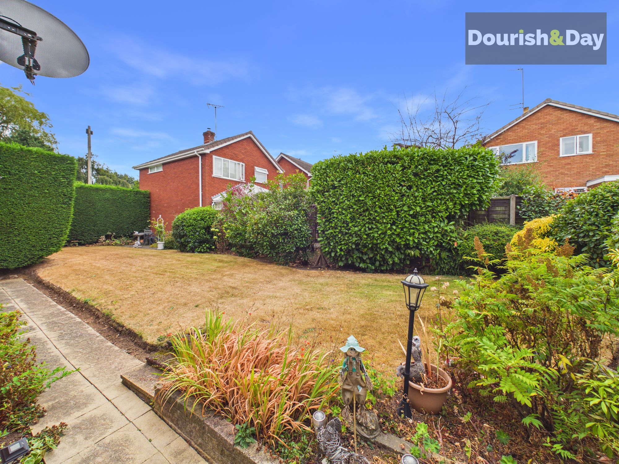 3 bed detached house for sale in Cherrybrook Drive, Penkridge, ST19 - Property Image 4