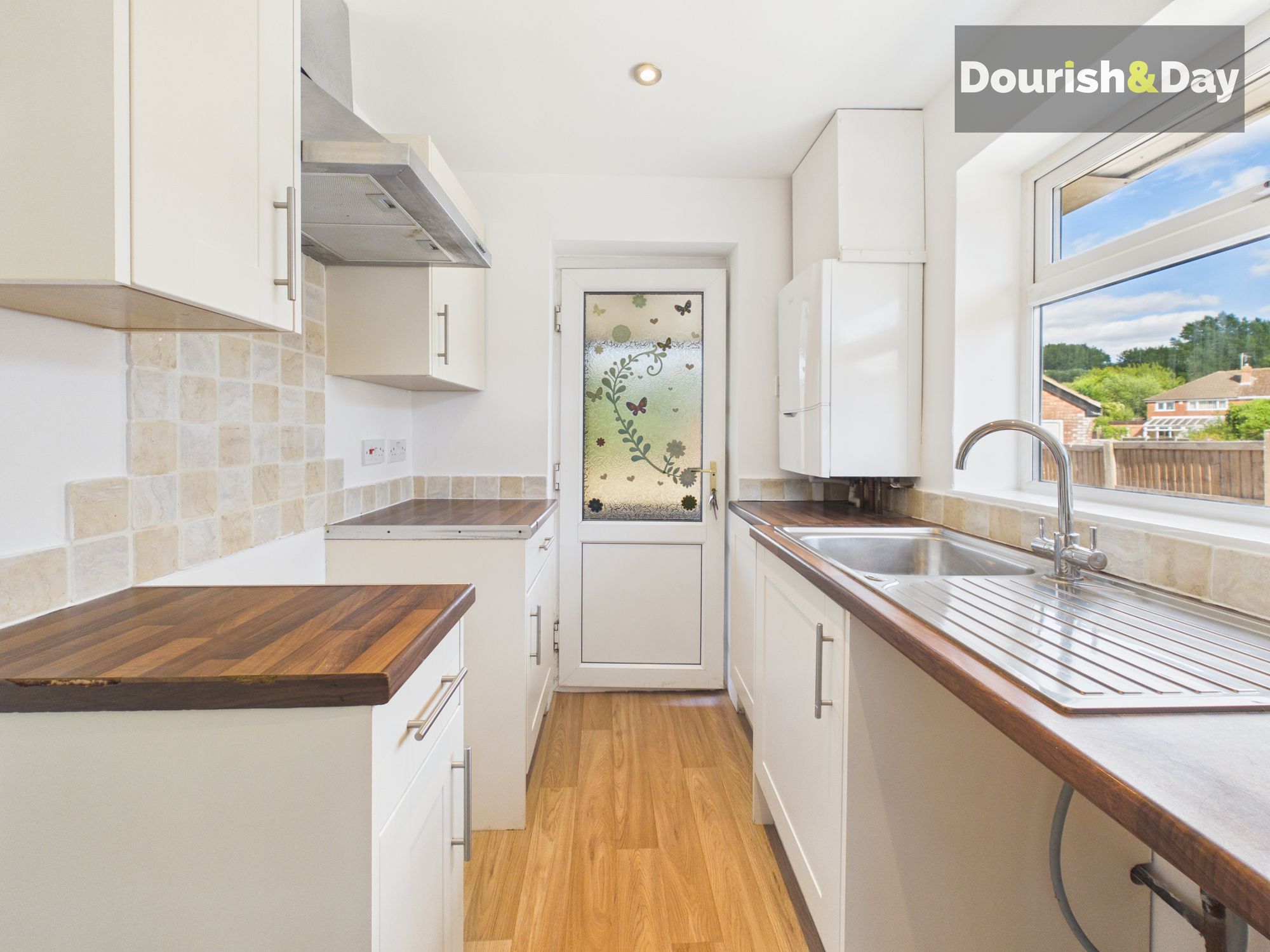 2 bed semi-detached bungalow for sale in Salisbury Road, Stafford, ST16 - Property Image 2