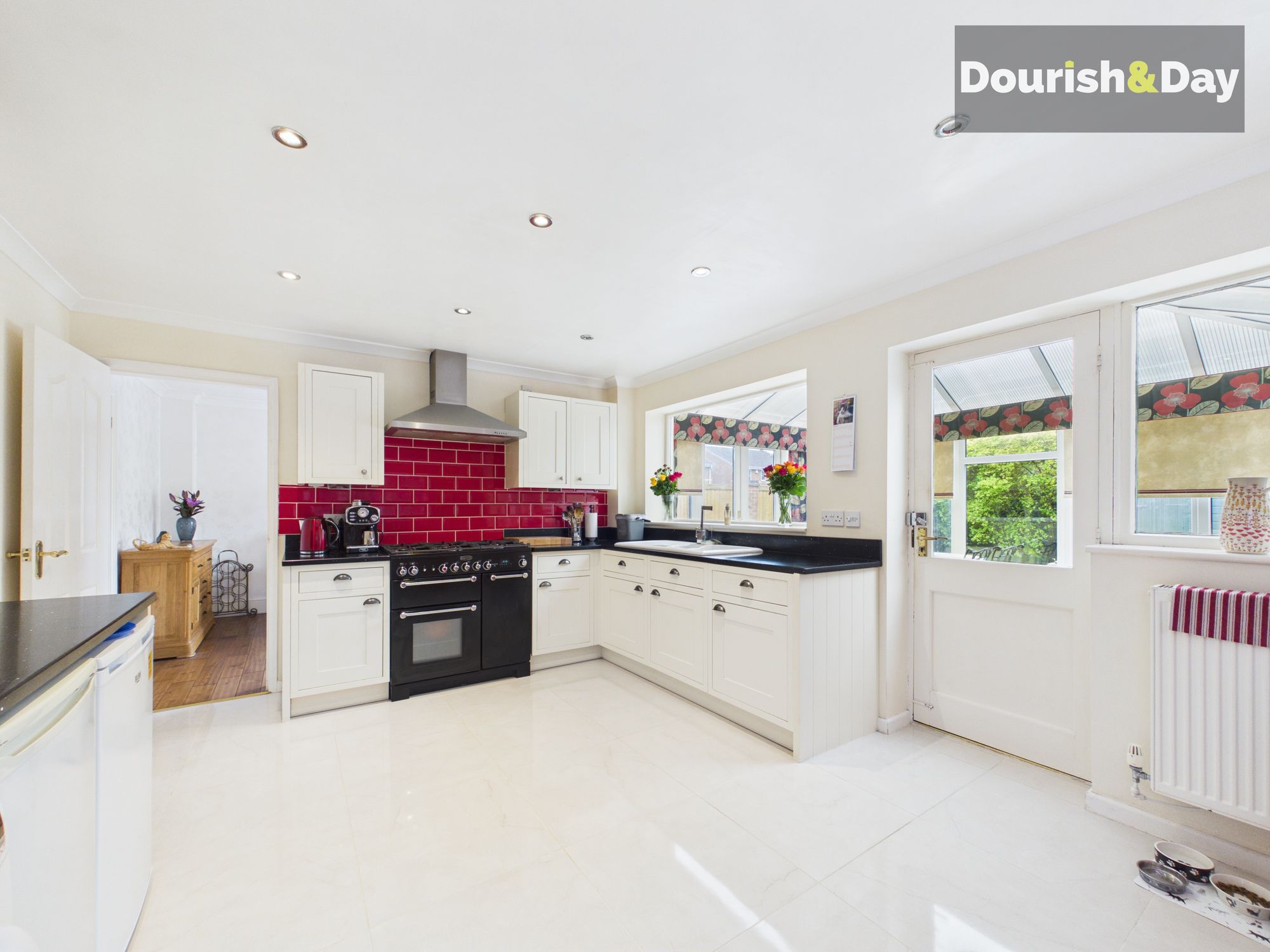 4 bed detached house for sale in Lancing Avenue, The Meadows, Stafford, ST17 - Property Image 7