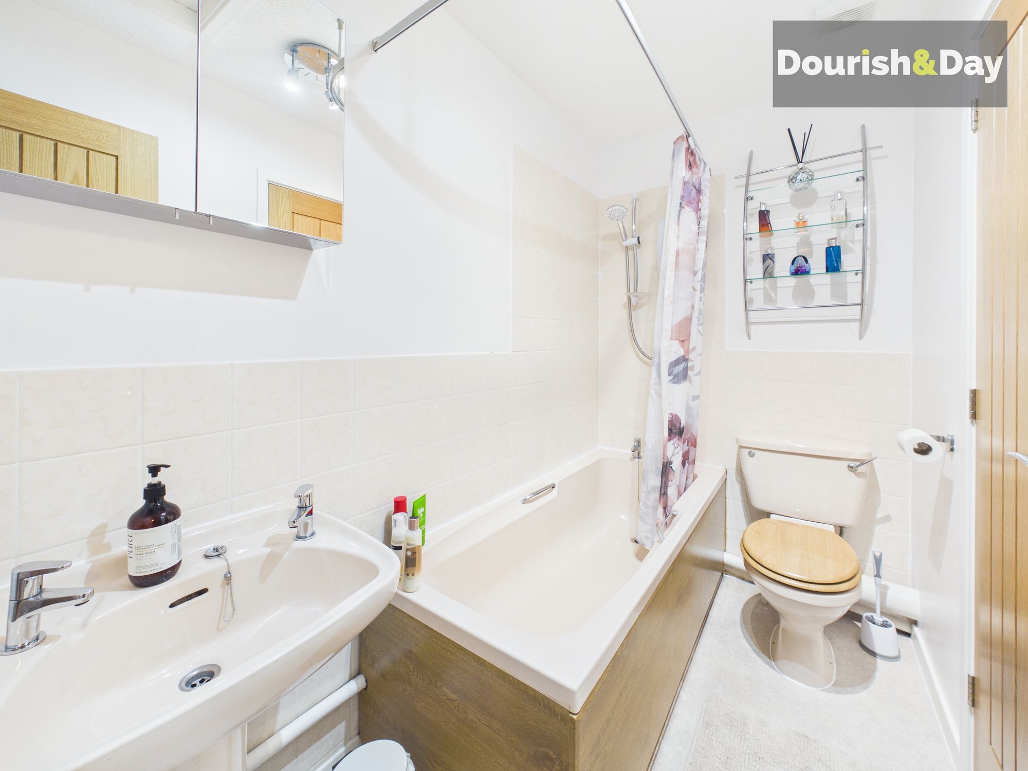 2 bed terraced house for sale in Grissom Close, Stafford, ST16 - Property Image 3