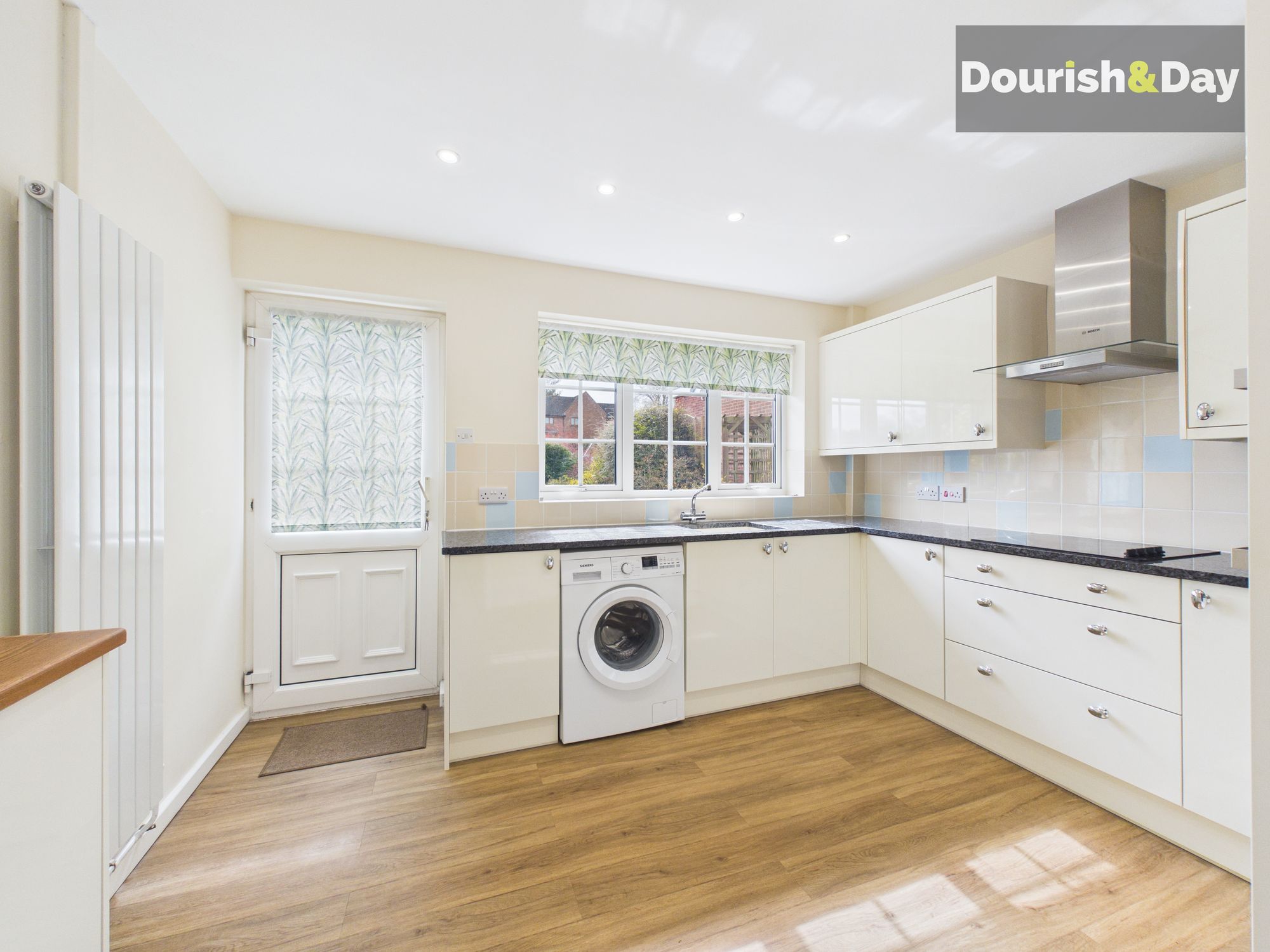 3 bed bungalow for sale in Orchard Close, Ashley, TF9 - Property Image 3