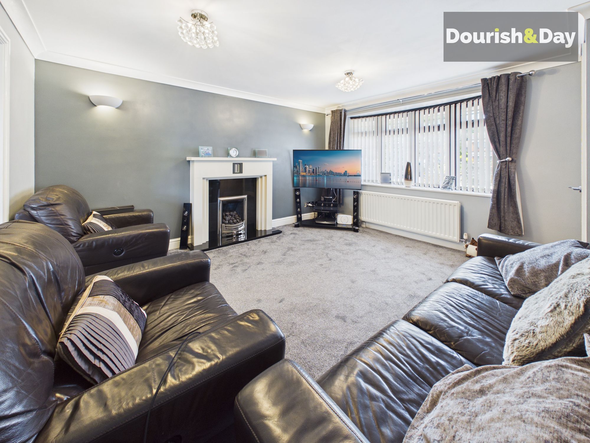 4 bed detached house for sale in Larchmere Drive, Essington, WV11  - Property Image 6