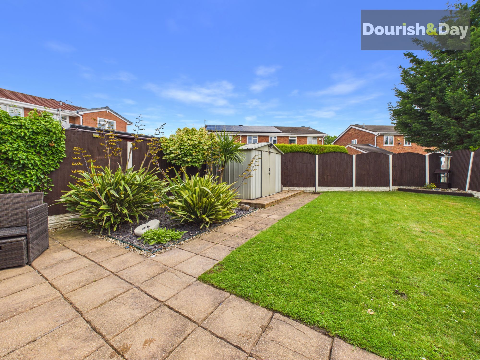 4 bed detached house for sale in Larchmere Drive, Essington, WV11  - Property Image 34
