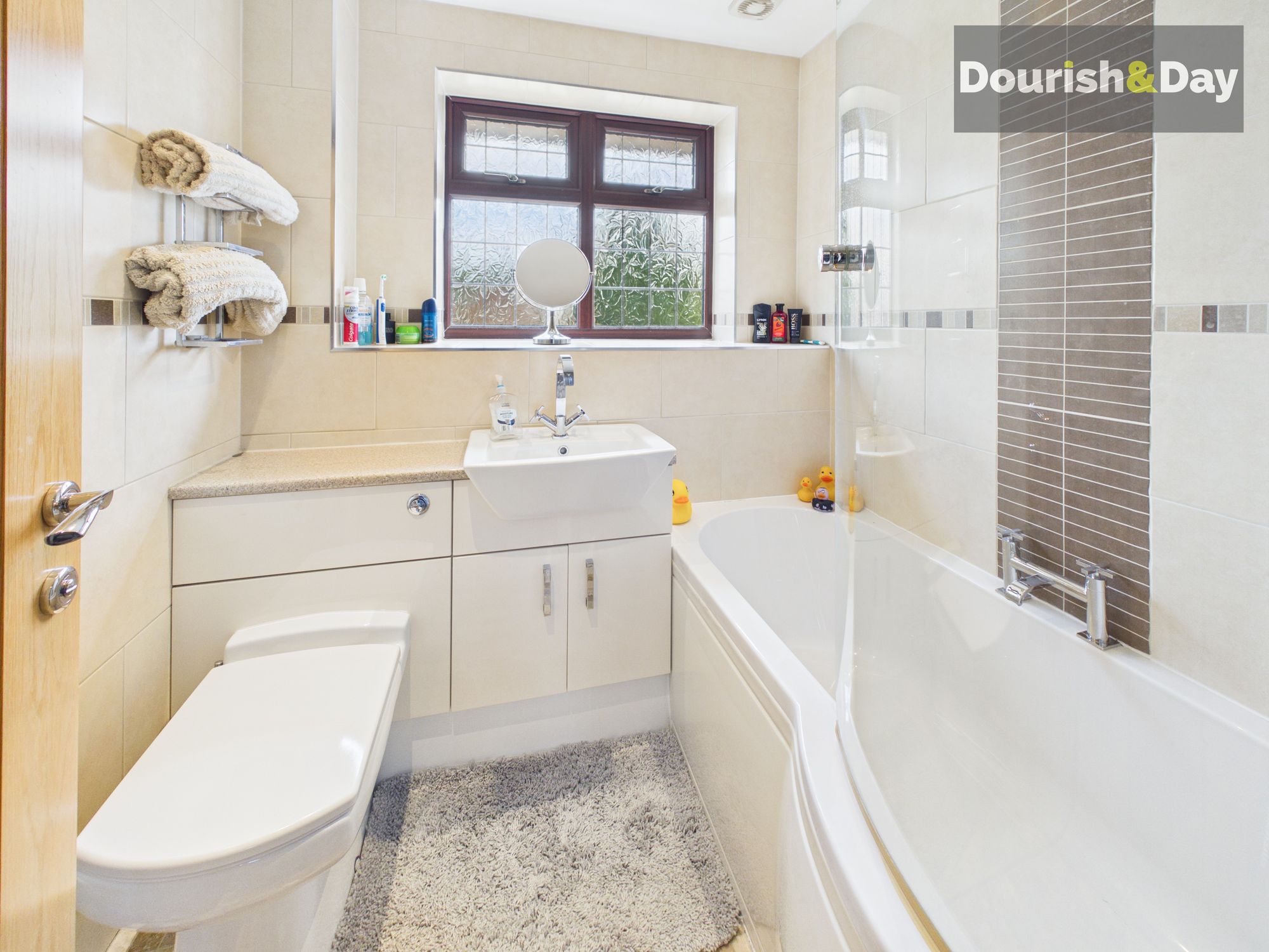 4 bed detached house for sale in Larchmere Drive, Essington, WV11  - Property Image 22