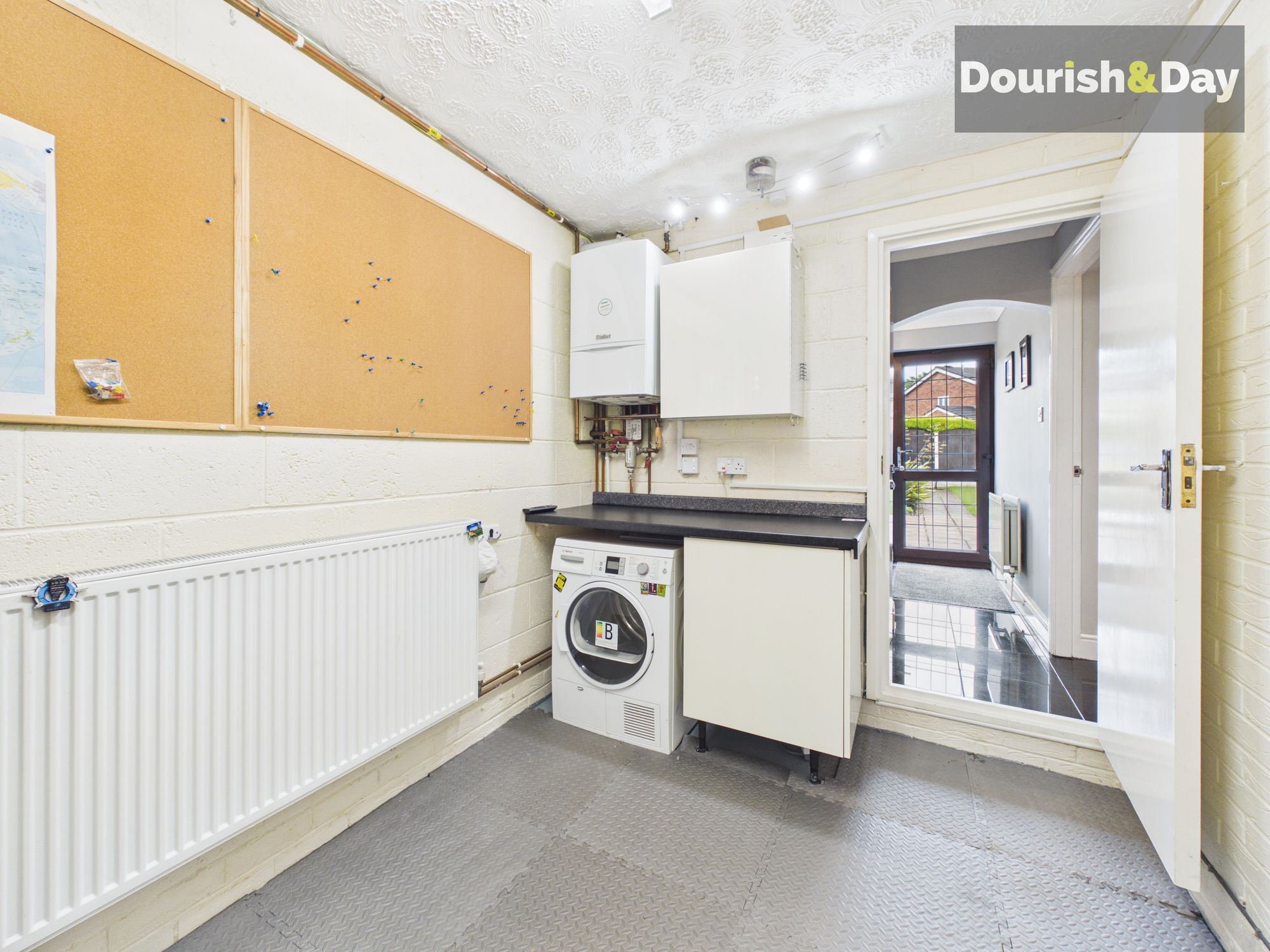 4 bed detached house for sale in Larchmere Drive, Essington, WV11  - Property Image 19