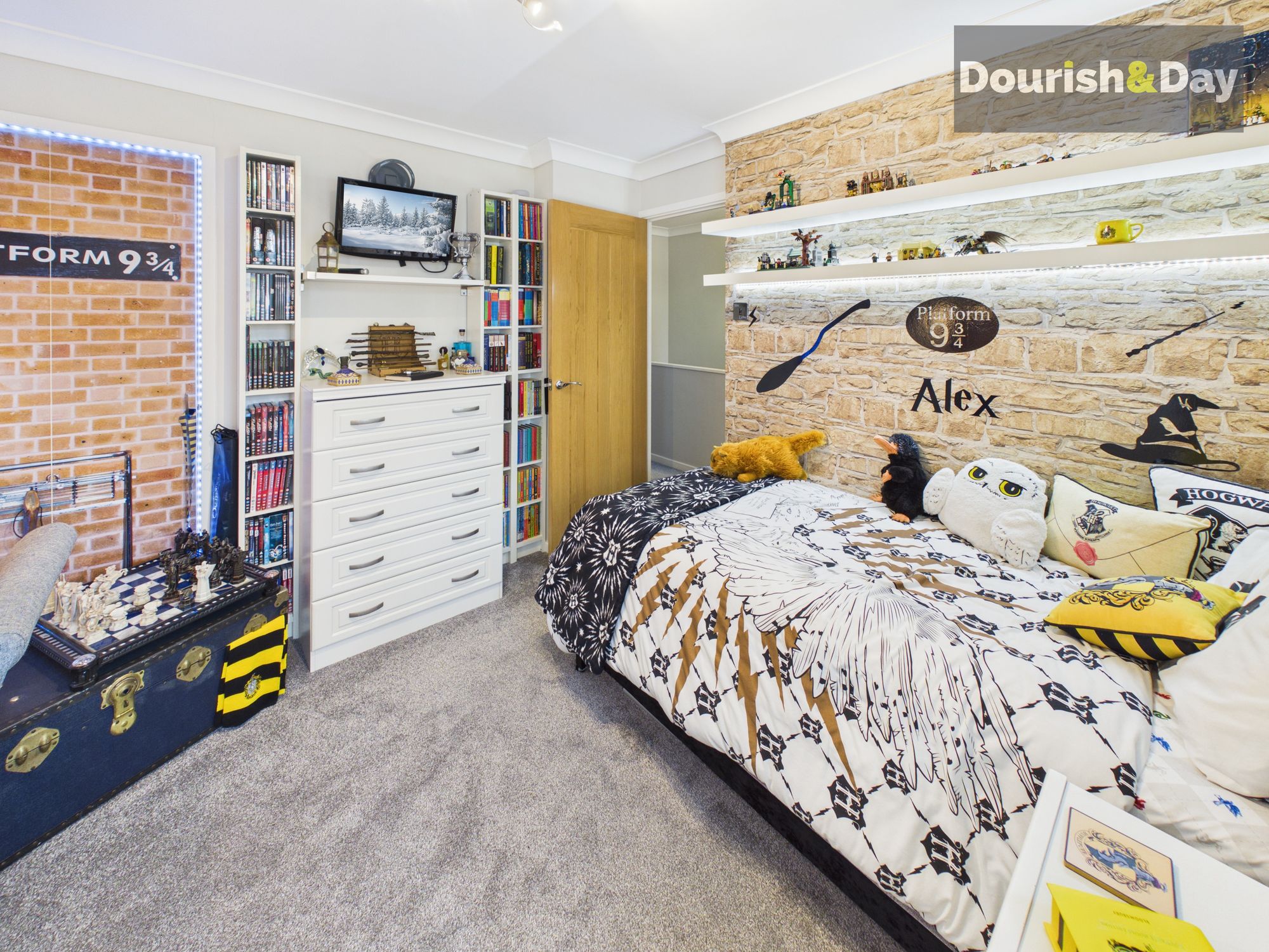 4 bed detached house for sale in Larchmere Drive, Essington, WV11  - Property Image 30