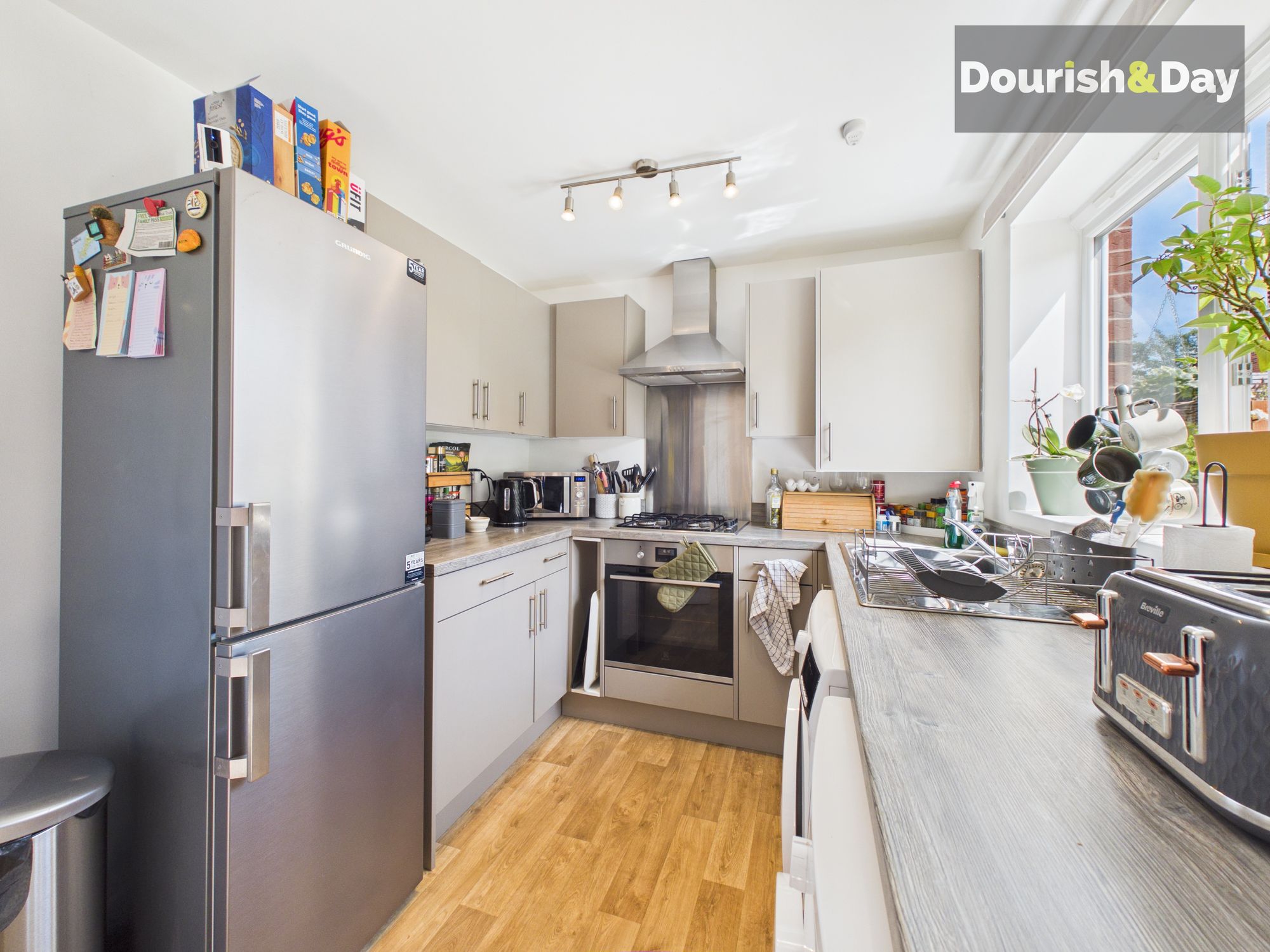 3 bed detached house for sale in Shakespeare Drive, Penkridge, ST19 - Property Image 2