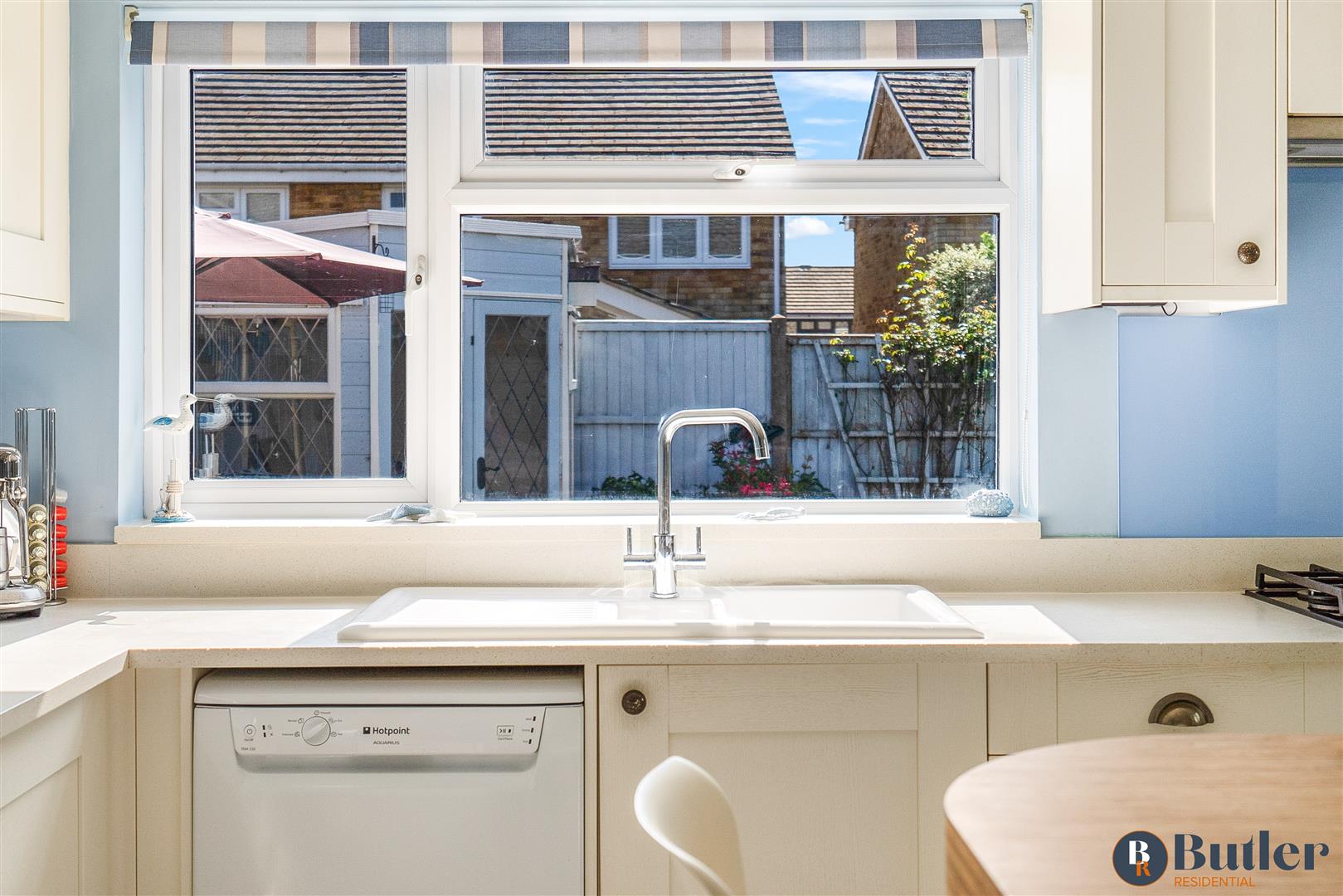 4 bed detached house for sale in Balcombe Close, Luton 6