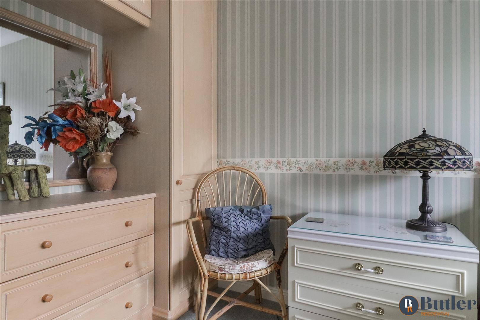 4 bed detached house for sale in Green Meadow, Potters Bar  - Property Image 17