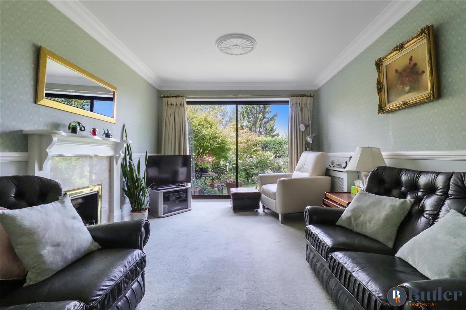 4 bed detached house for sale in Green Meadow, Potters Bar  - Property Image 5