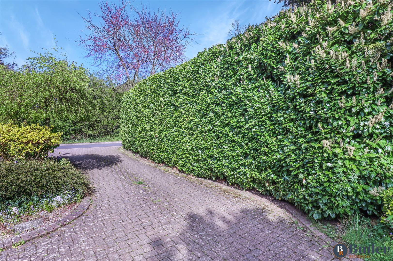 4 bed detached house for sale in Green Meadow, Potters Bar  - Property Image 3