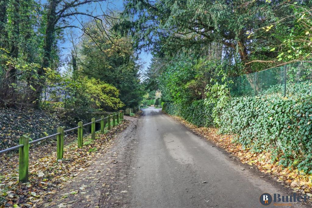 3 bed cottage for sale in Aspenden, Buntingford 29