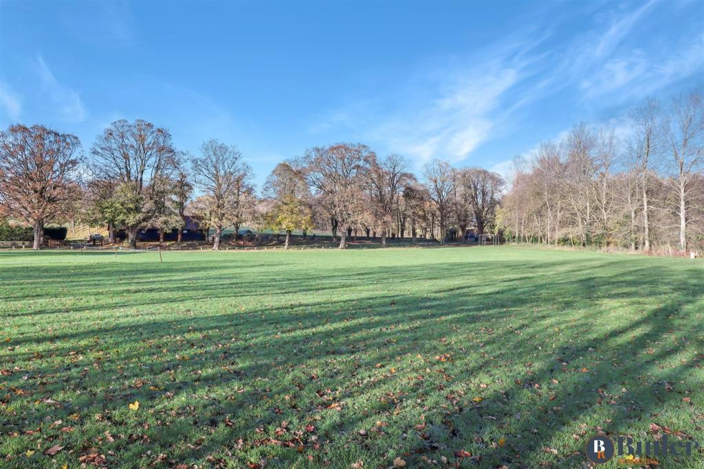 3 bed cottage for sale in Aspenden, Buntingford 27