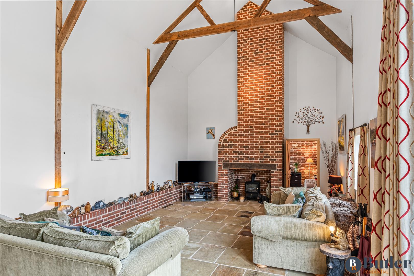 4 bed barn conversion for sale in High Street, Walkern  - Property Image 10