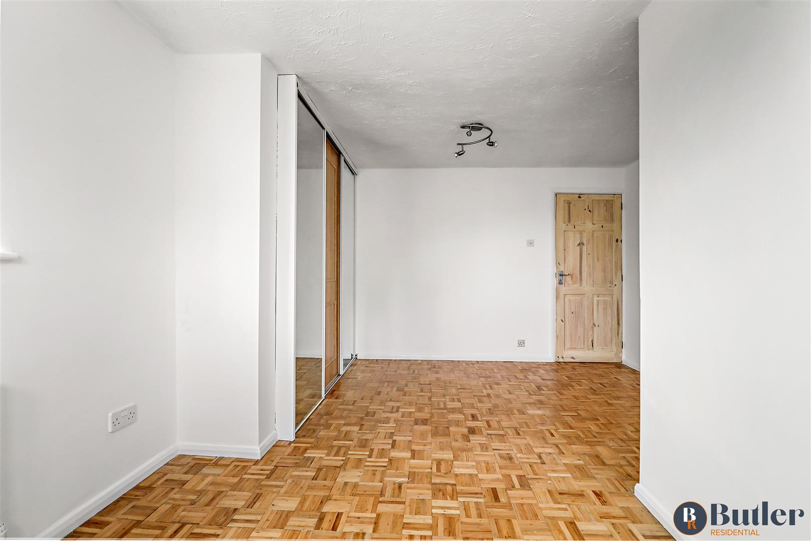 4 bed detached house for sale in Bishops Way, St. Neots 17