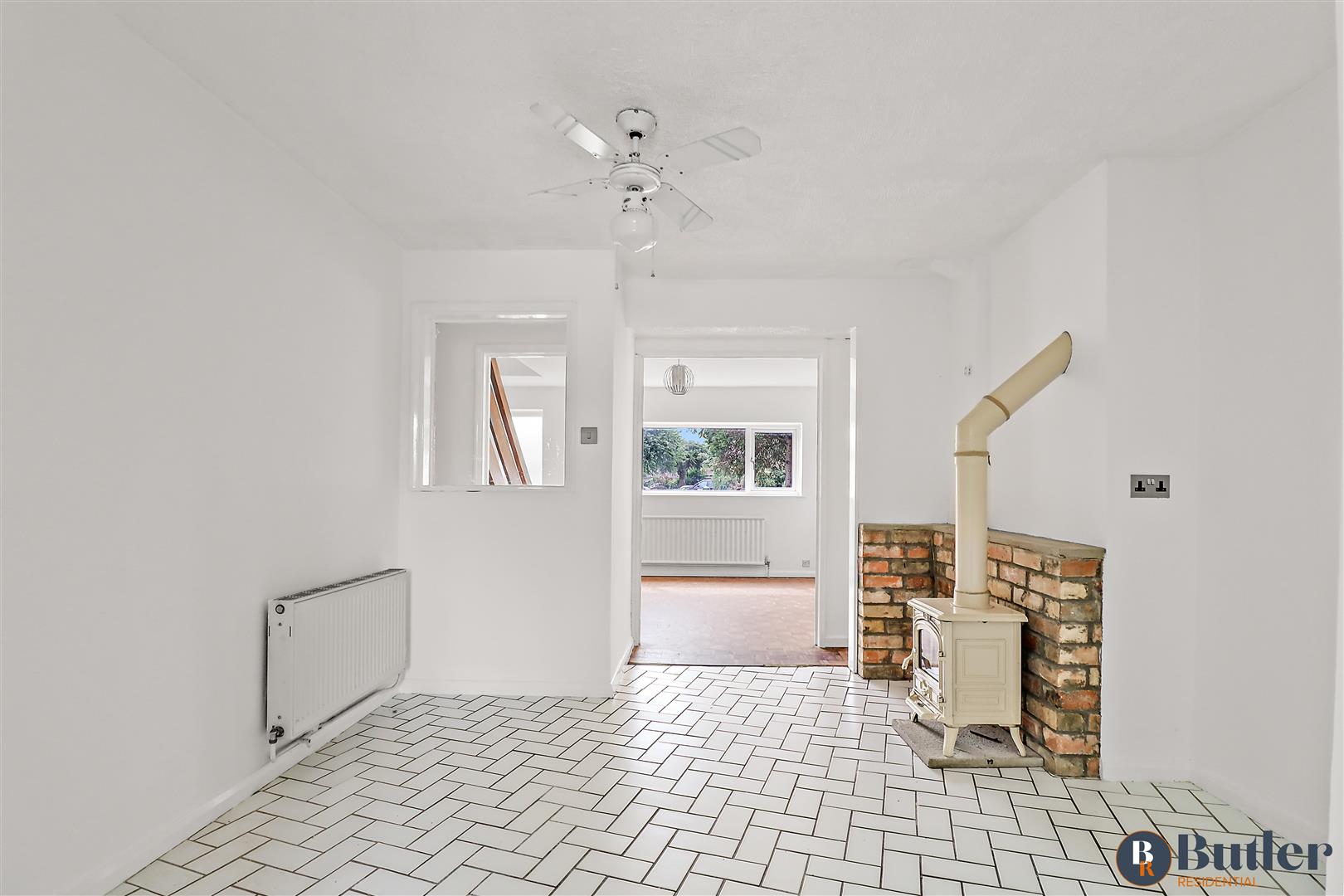 4 bed detached house for sale in Bishops Way, St. Neots  - Property Image 5