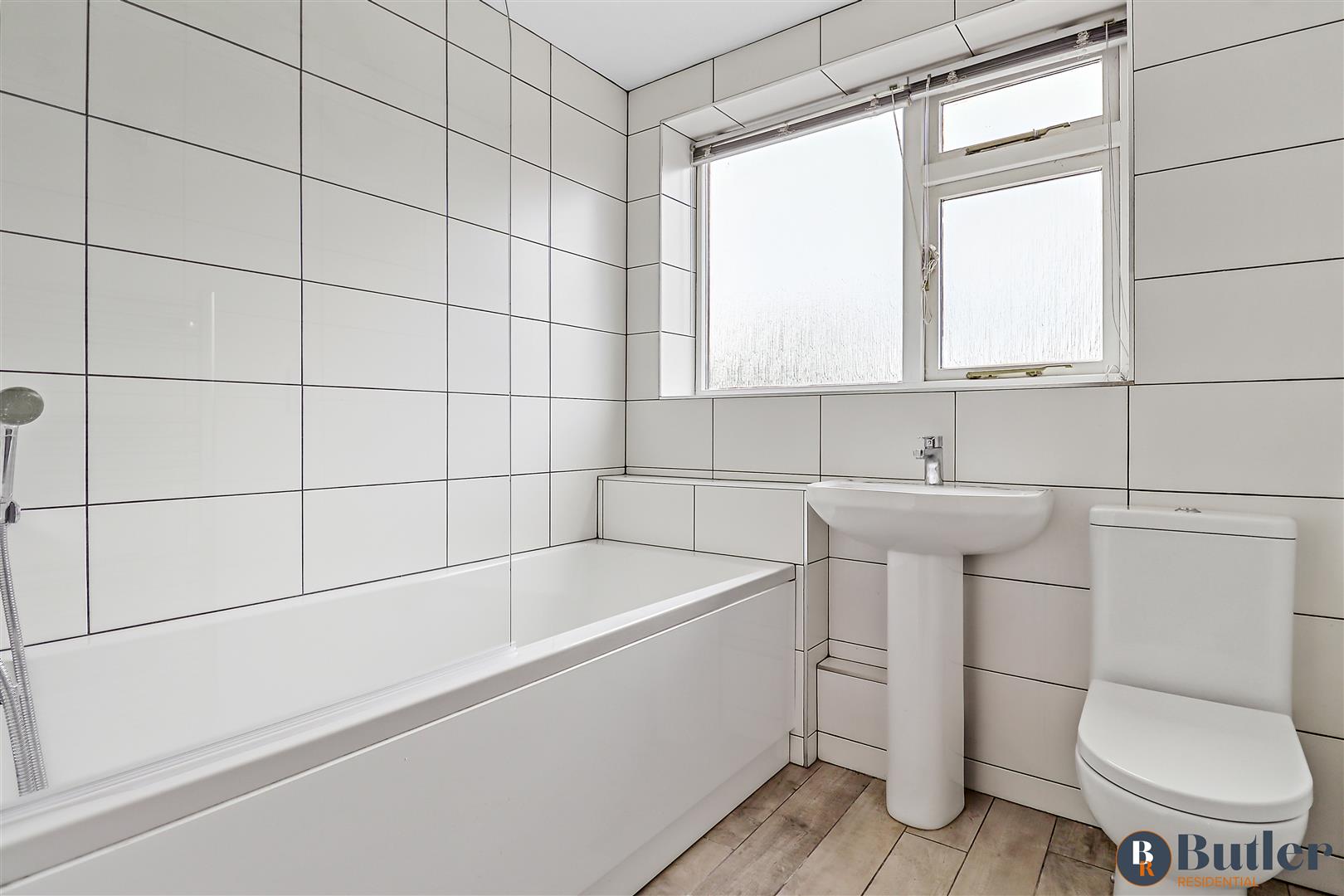 4 bed detached house for sale in Bishops Way, St. Neots 15