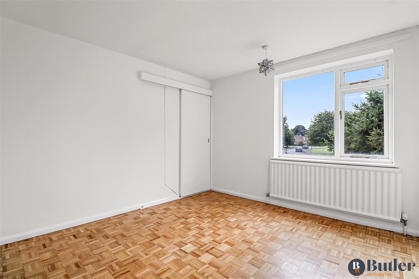 4 bed detached house for sale in Bishops Way, St. Neots  - Property Image 11