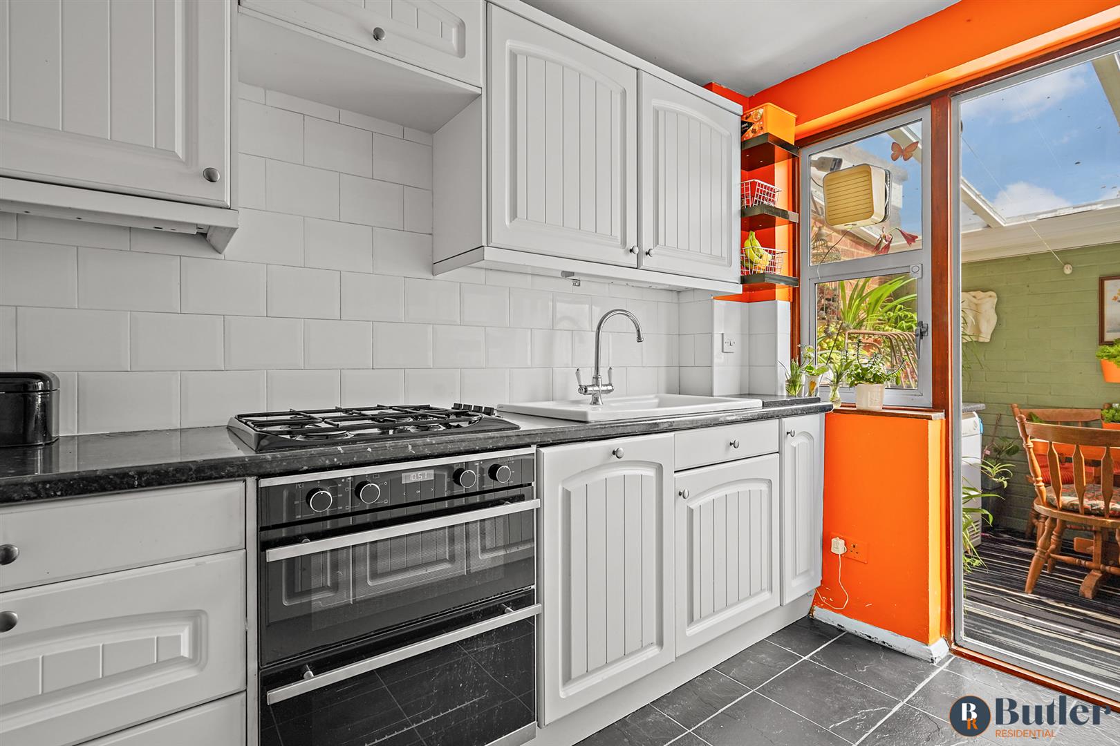 3 bed terraced house for sale in Greville Close, Hatfield  - Property Image 5