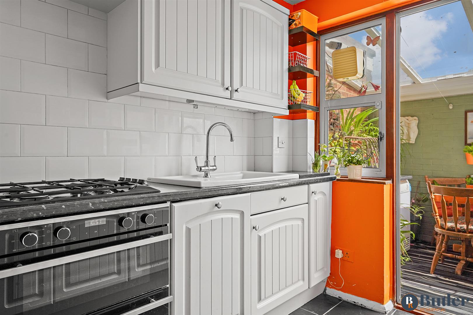 3 bed terraced house for sale in Greville Close, Hatfield  - Property Image 7