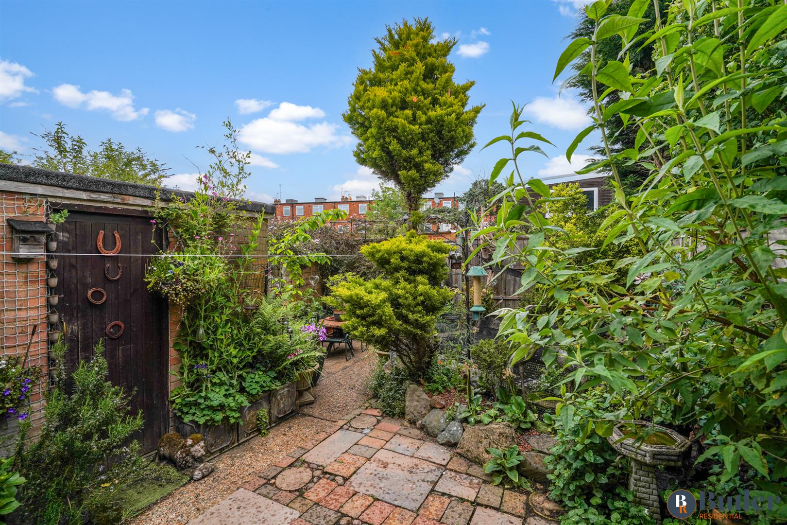 3 bed terraced house for sale in Greville Close, Hatfield 31