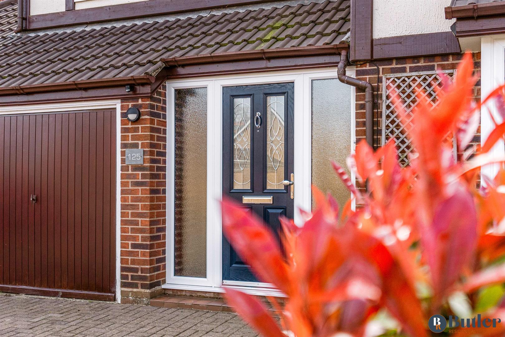 4 bed detached house for sale in Chancellors Road, Stevenage 4