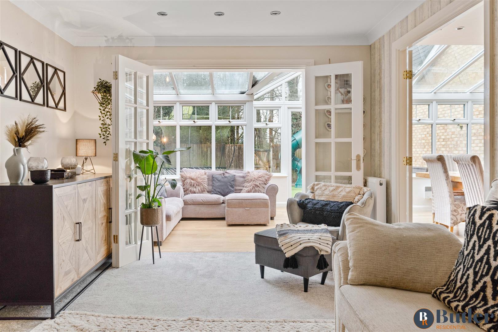 6 bed detached house for sale in Lomond Way, Stevenage  - Property Image 7