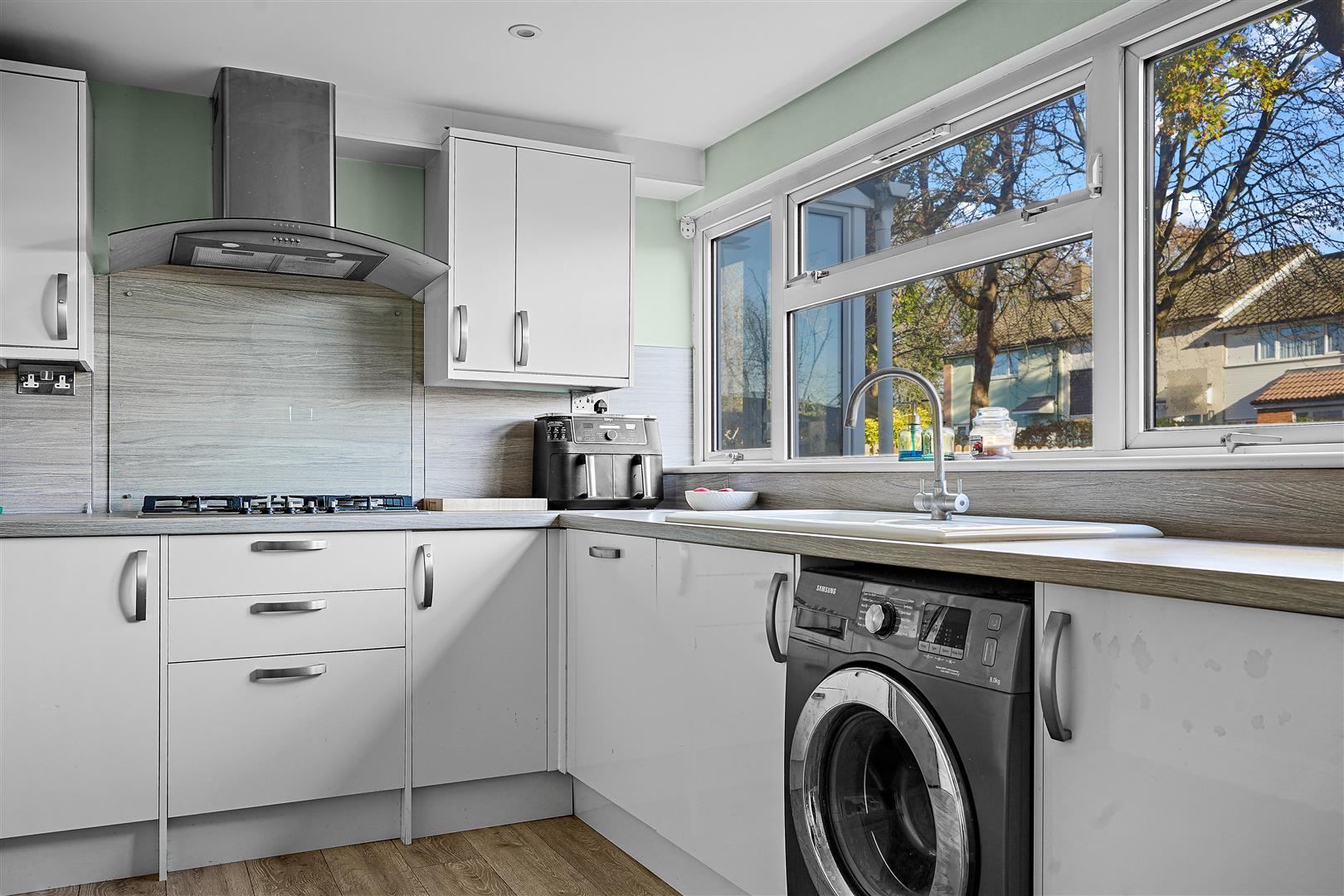 2 bed terraced house for sale in Bronte Paths, Stevenage  - Property Image 4