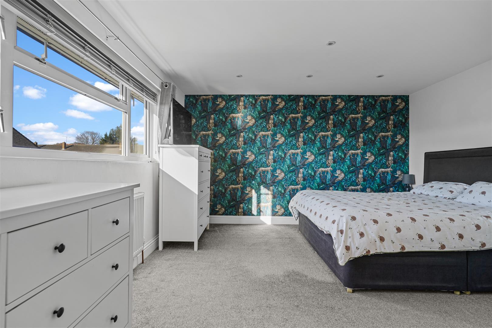 2 bed terraced house for sale in Bronte Paths, Stevenage 11