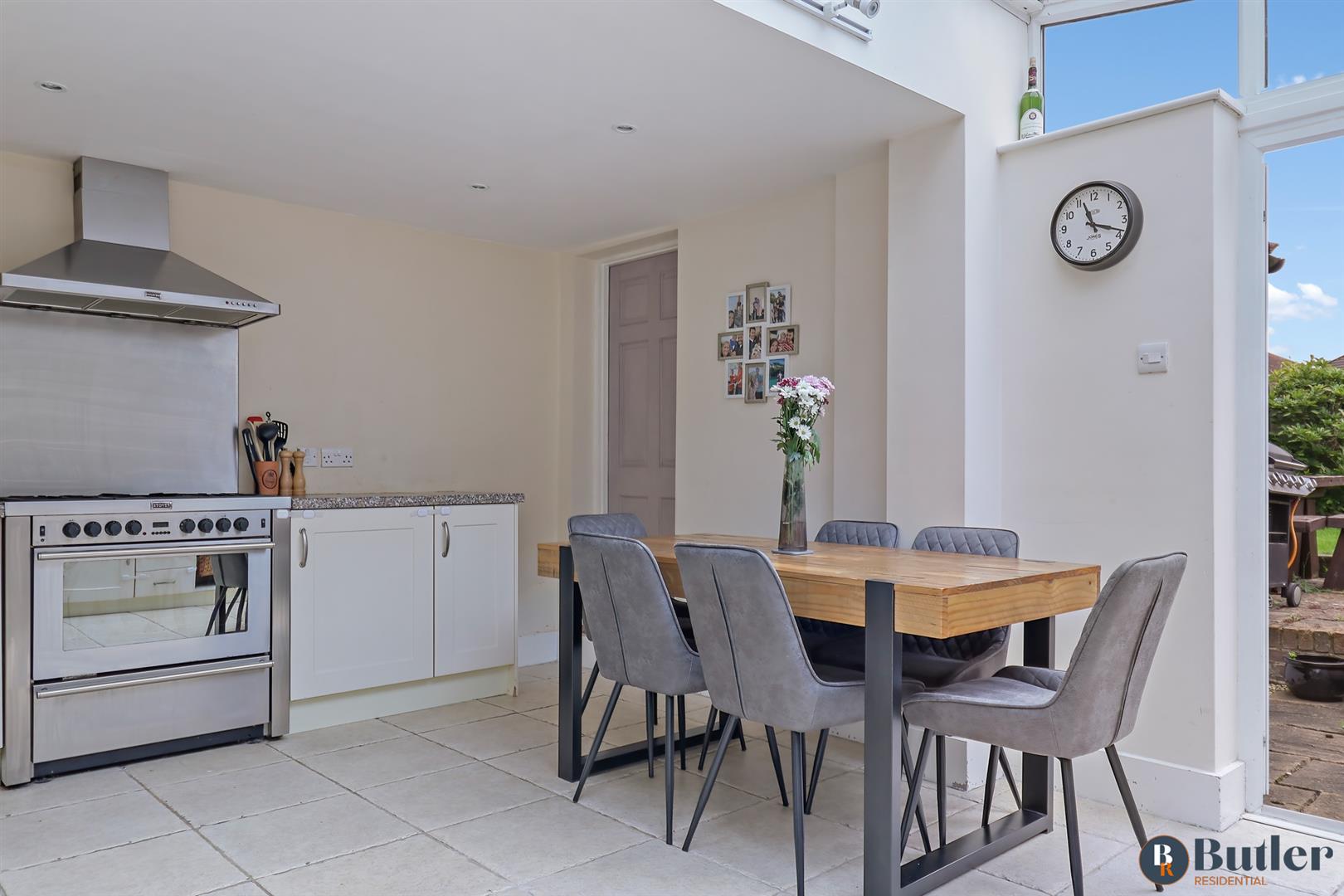 3 bed semi-detached house for sale in Letchmore Road, Stevenage  - Property Image 3