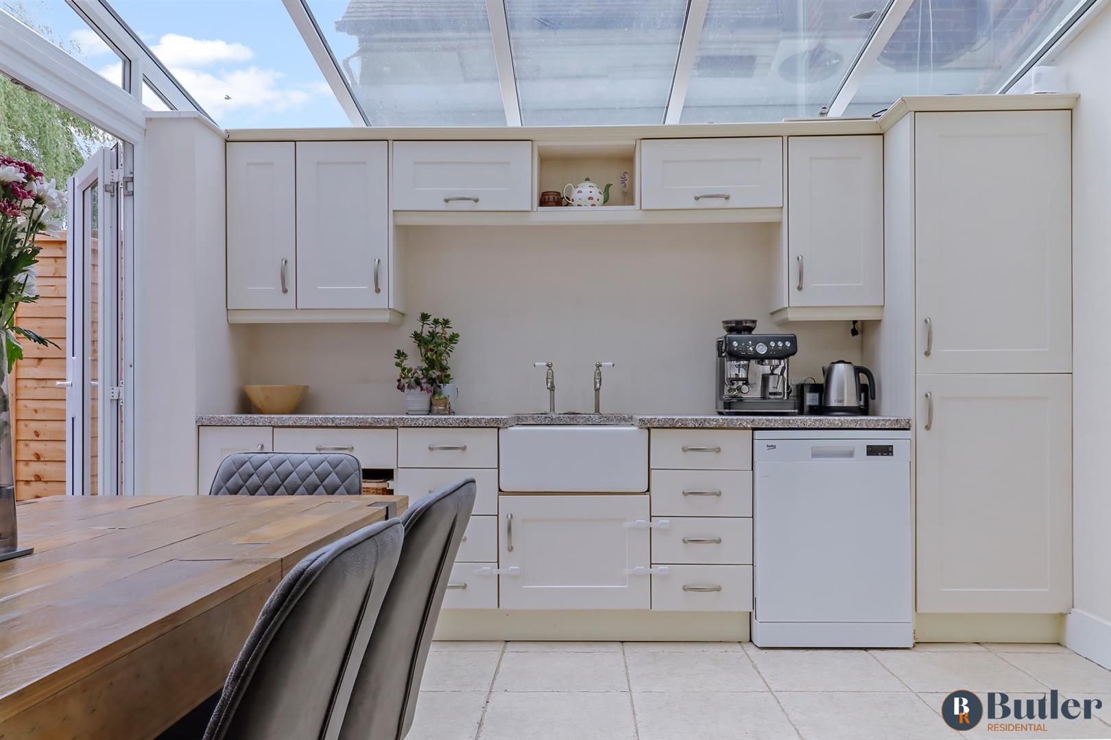 3 bed semi-detached house for sale in Letchmore Road, Stevenage  - Property Image 6