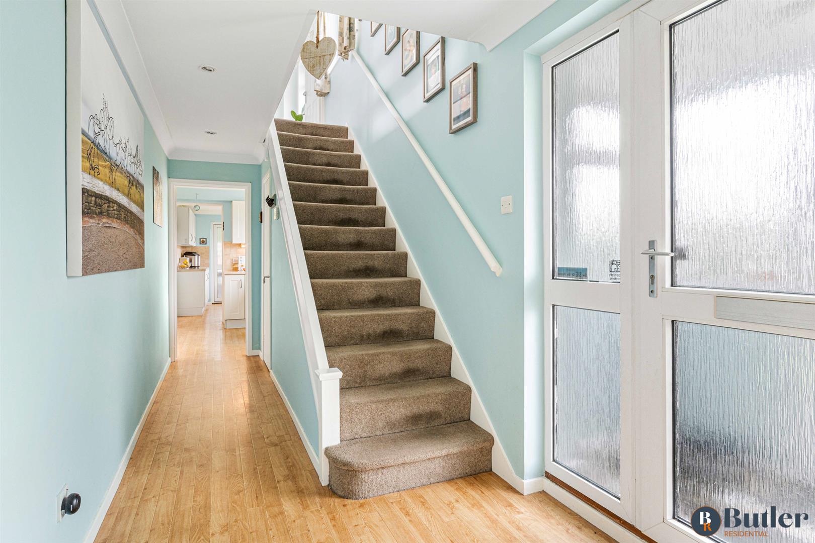 4 bed detached house for sale in Garden Field, Stevenage 10