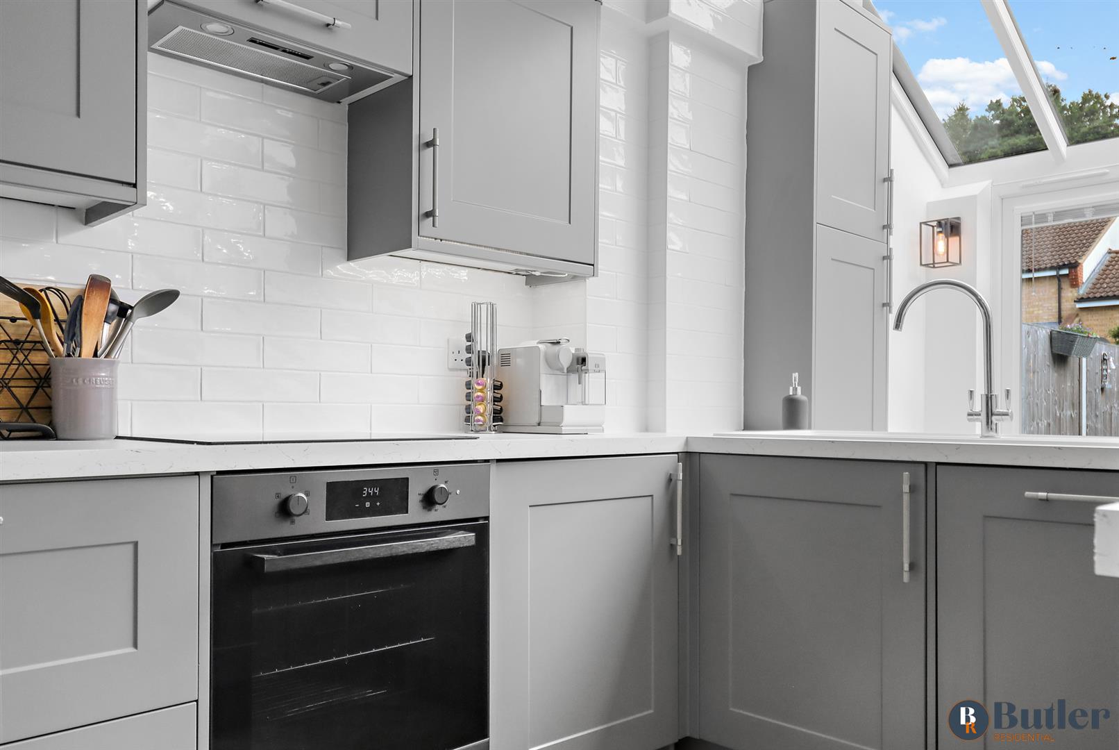 3 bed terraced house for sale in Cleveland Way, Stevenage  - Property Image 5