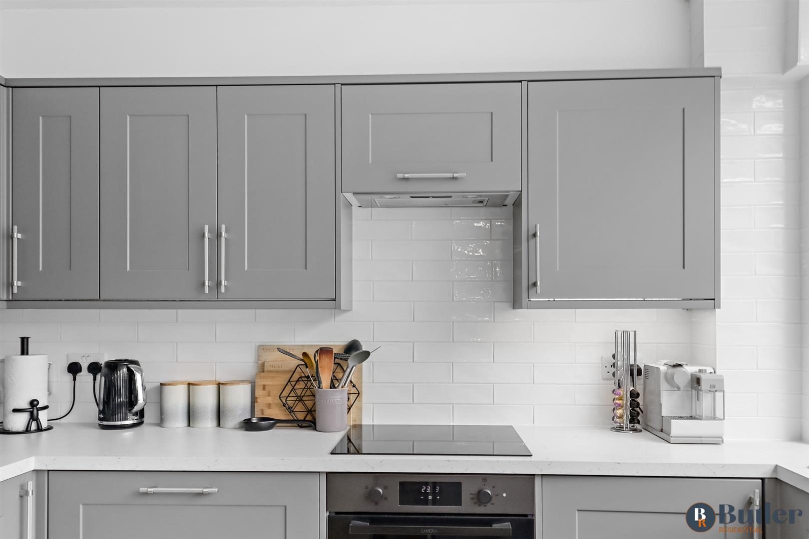 3 bed terraced house for sale in Cleveland Way, Stevenage  - Property Image 7