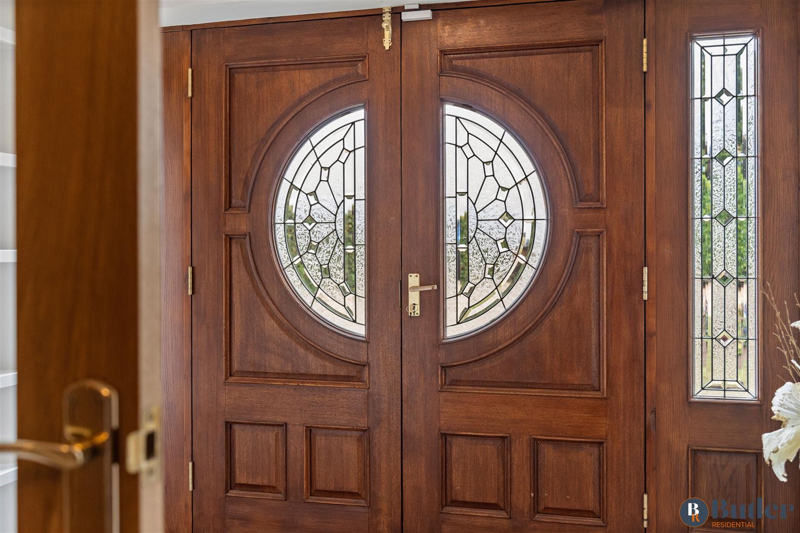 4 bed detached bungalow for sale in Meadow Green End, Landbeach 6