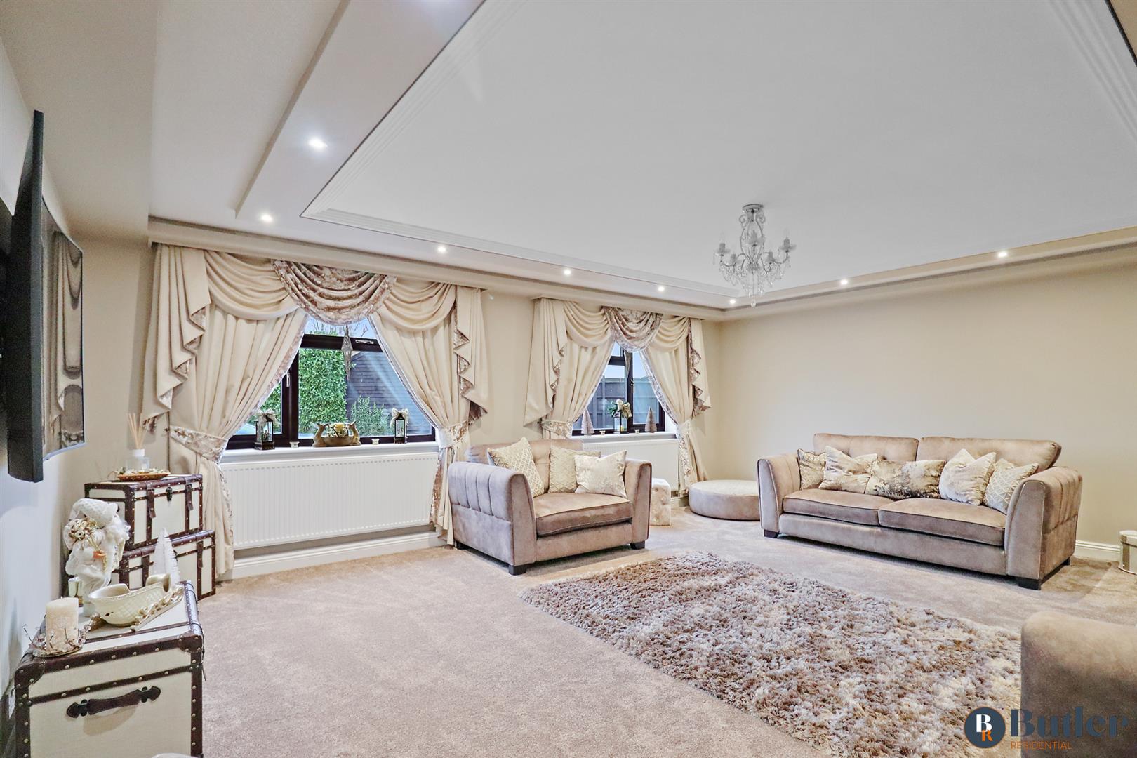 4 bed detached bungalow for sale in Meadow Green End, Landbeach 16