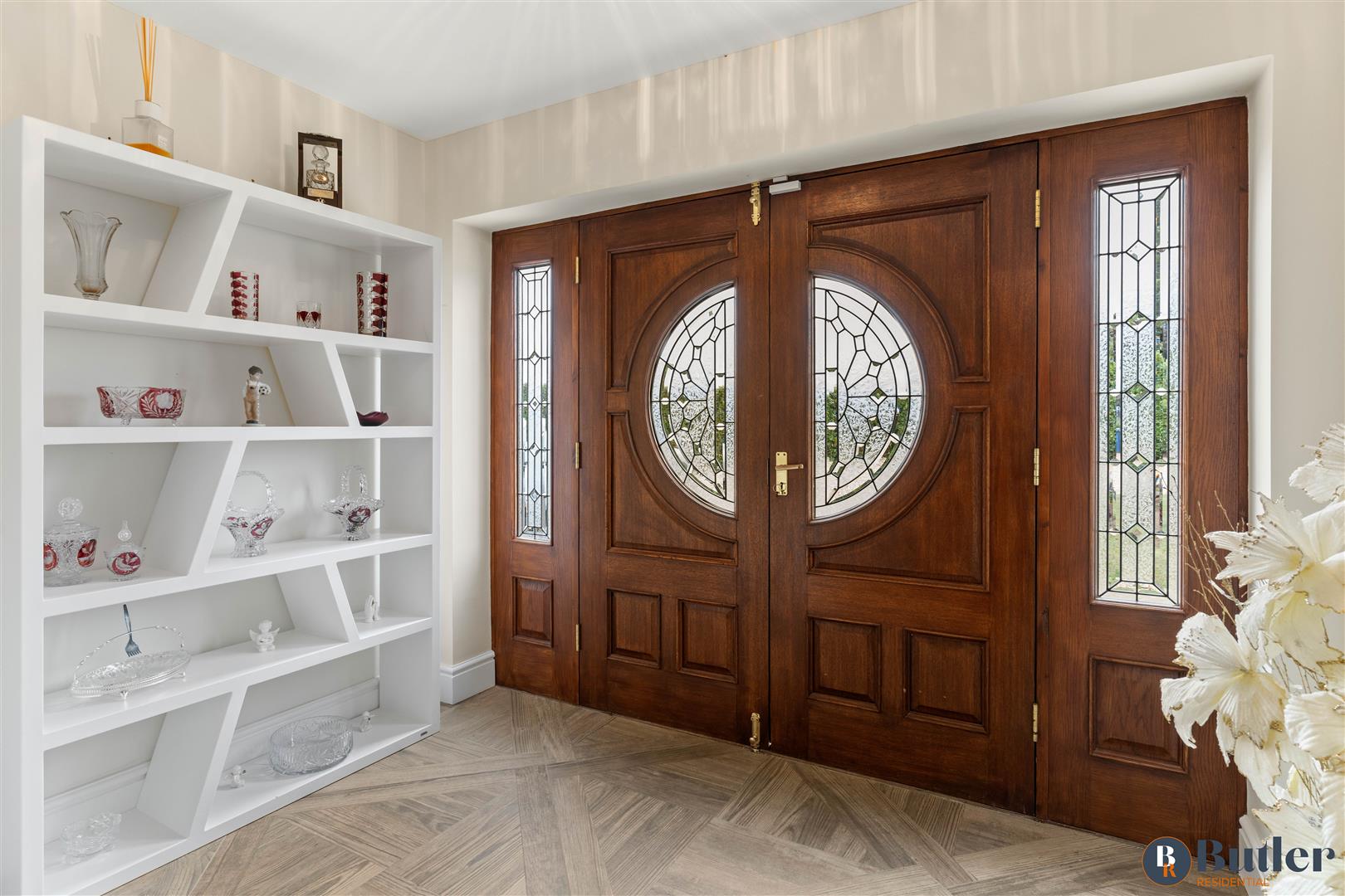 4 bed detached bungalow for sale in Meadow Green End, Landbeach 7