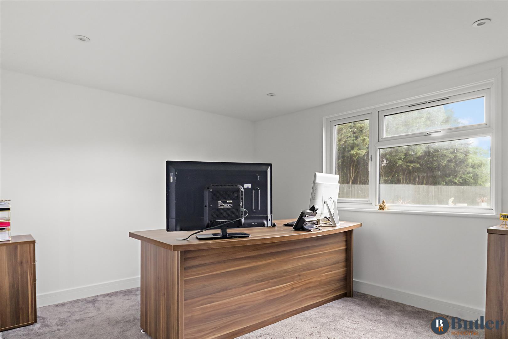 4 bed detached bungalow for sale in Meadow Green End, Landbeach 89